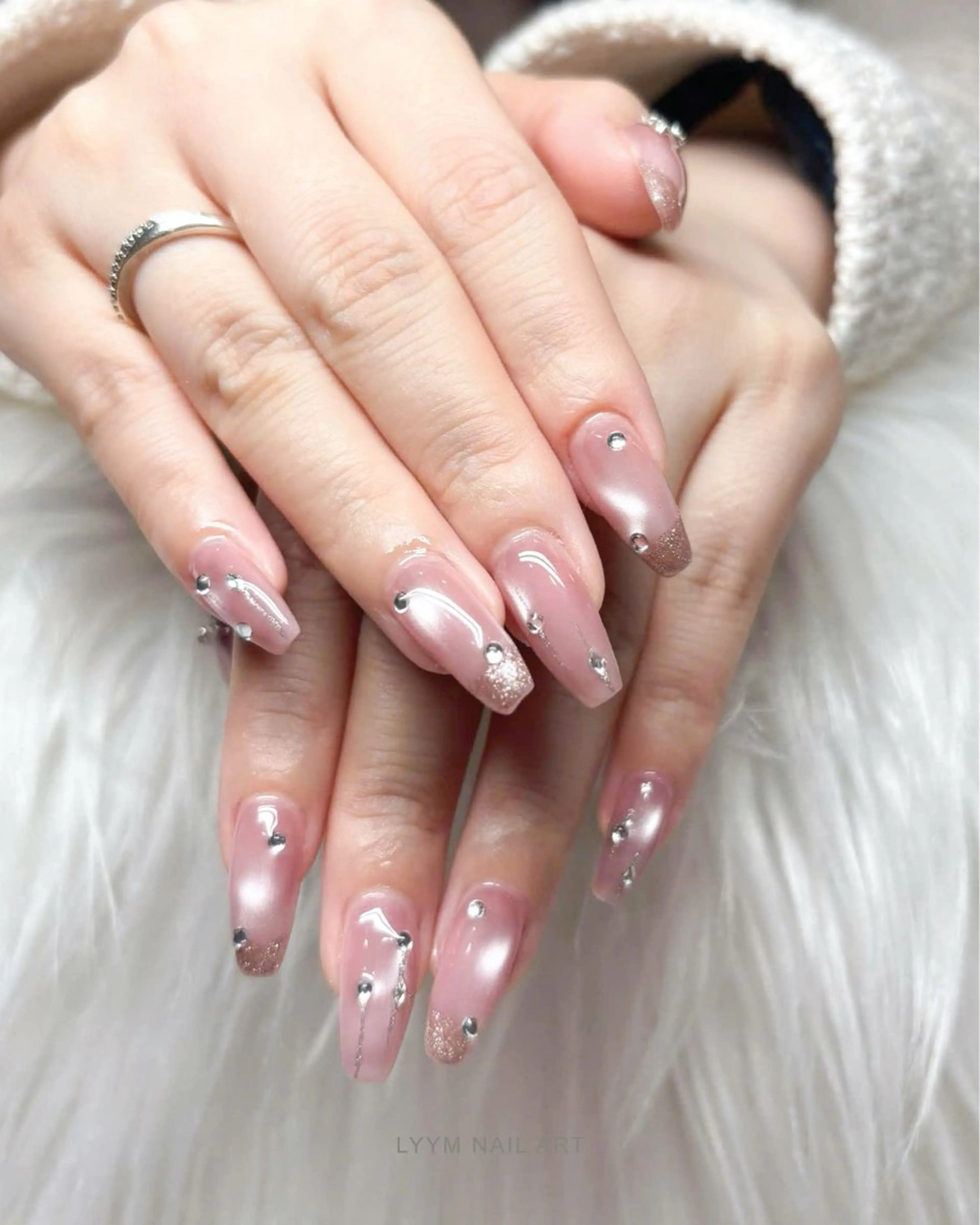 ネイル 卒業式 氷ネイル・うるうるネイル 韓国ネイル ラメ(グリッター) ミラーネイル LYYM Salonのネイルデザイン