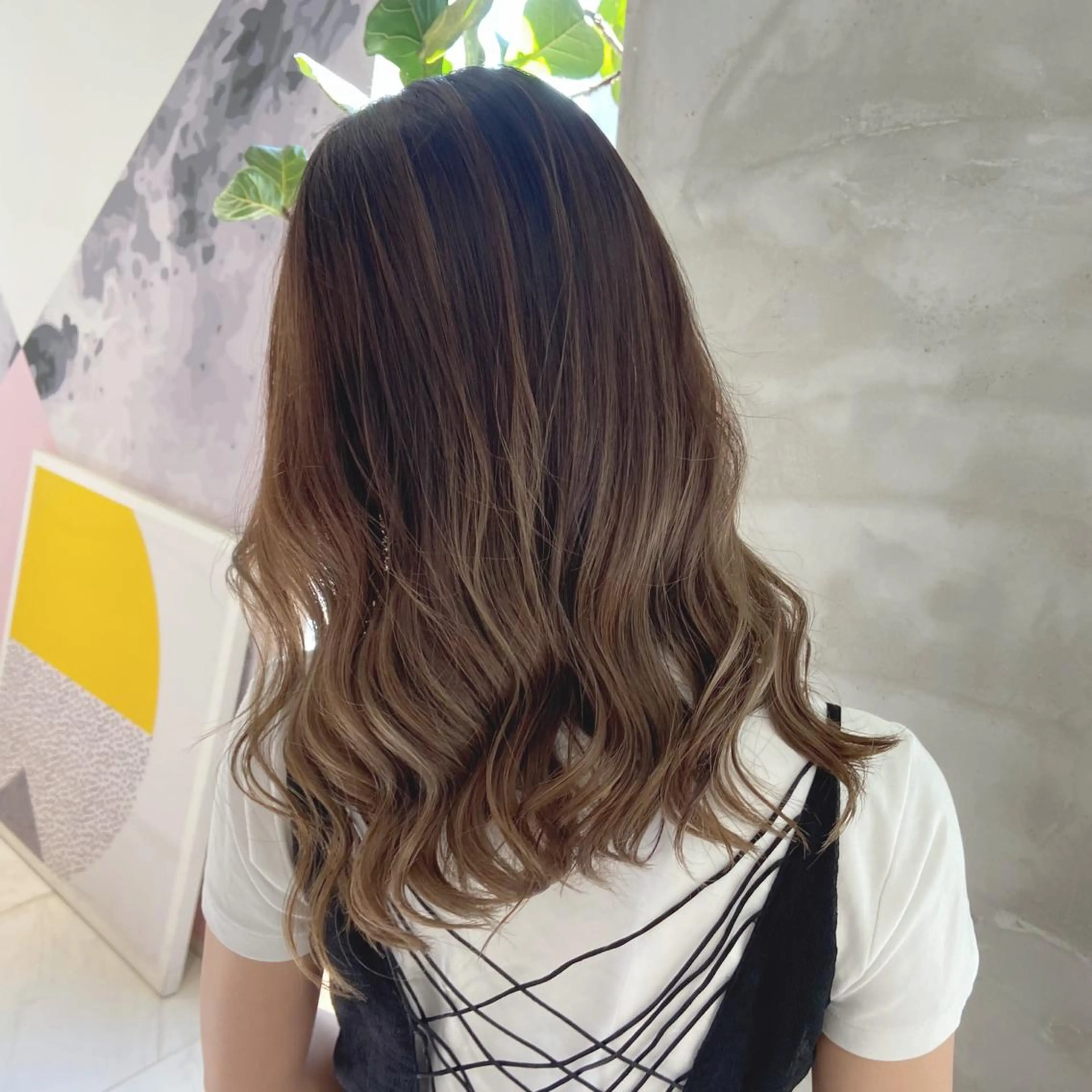 セミロング カラー バレイヤージュ レイヤーカット apollo  yokohama 横浜店所属・APOLLO♡ ＭＩＯのヘアスタイル