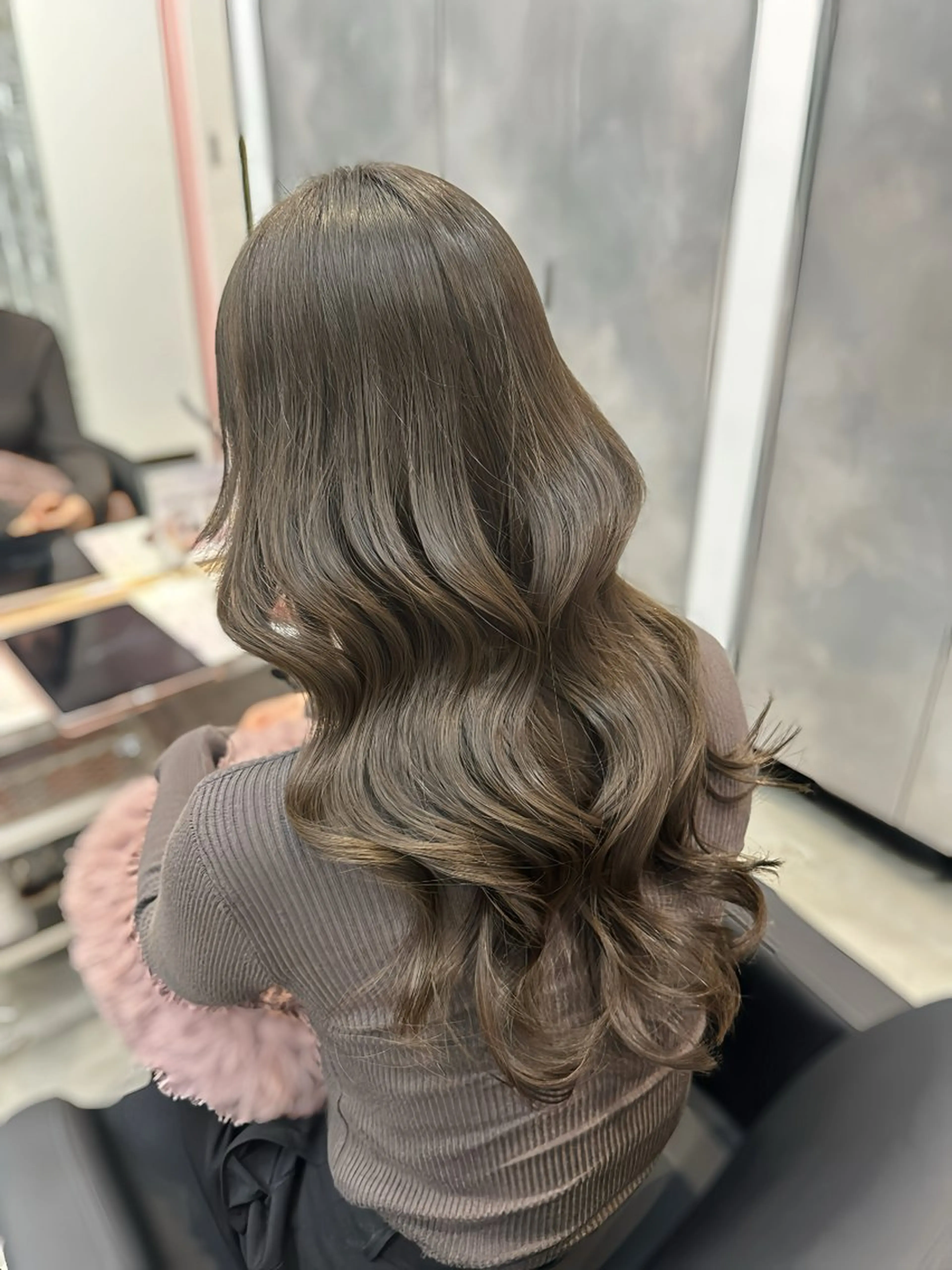 ロング カラー 顔周り似合わせ・巻け るレイヤー水谷航大のヘアスタイル