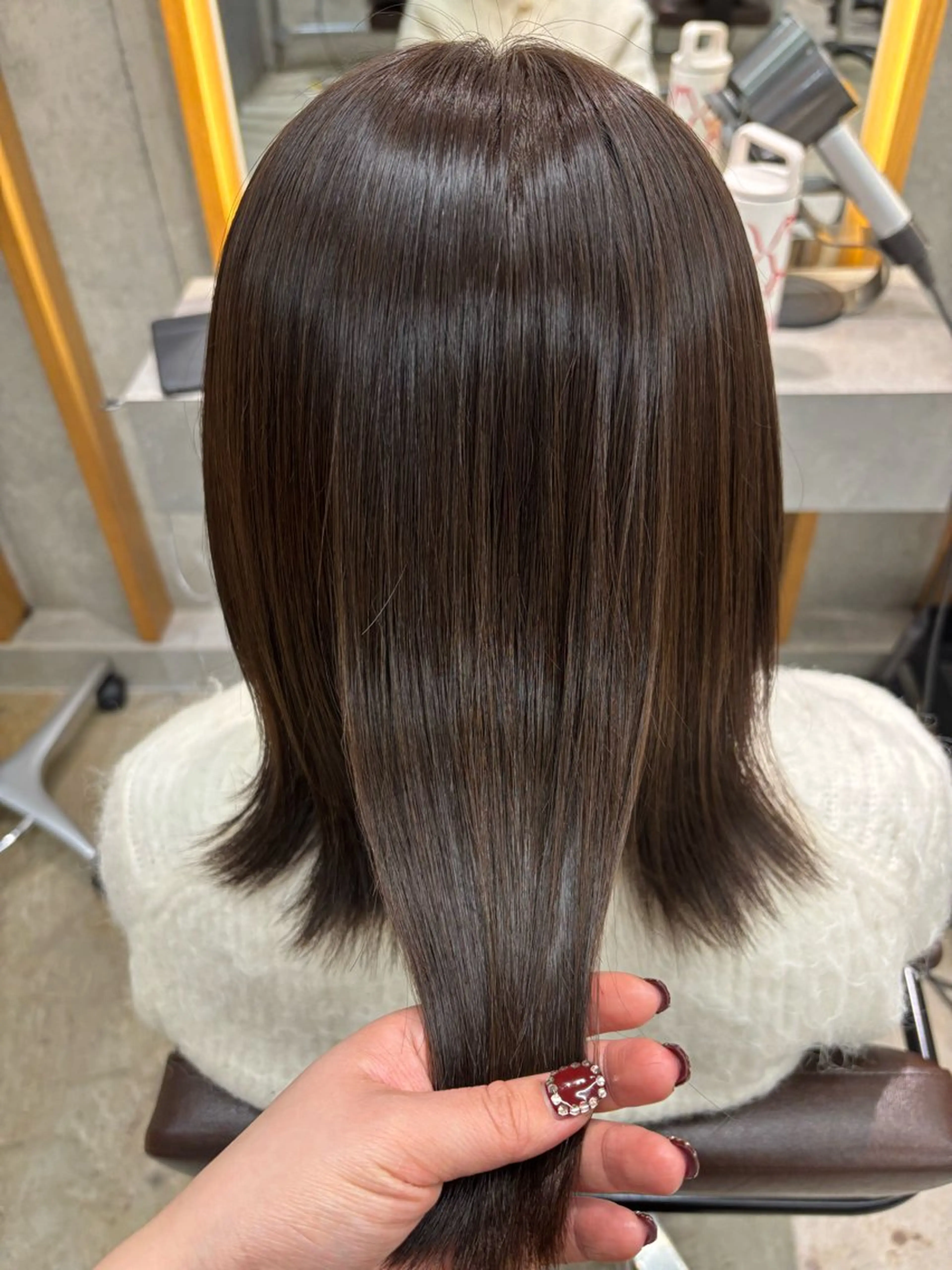 ミディアム ヘアカラー 飯田 優恵のヘアスタイル