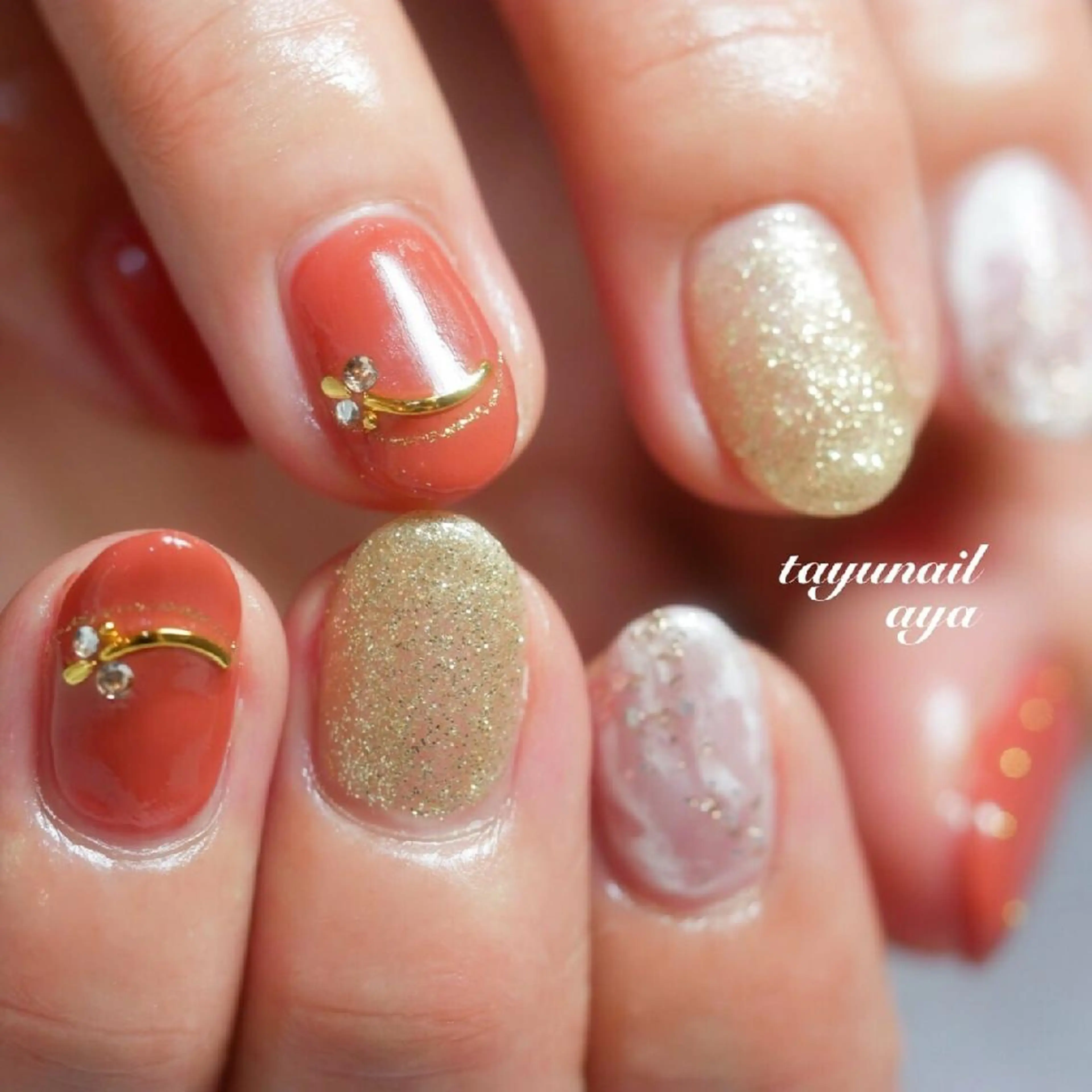 ネイル アートネイル ブルー ジェルネイル ゴールド ラメ(グリッター) ネイルサロン 【たゆnail】のネイルデザイン