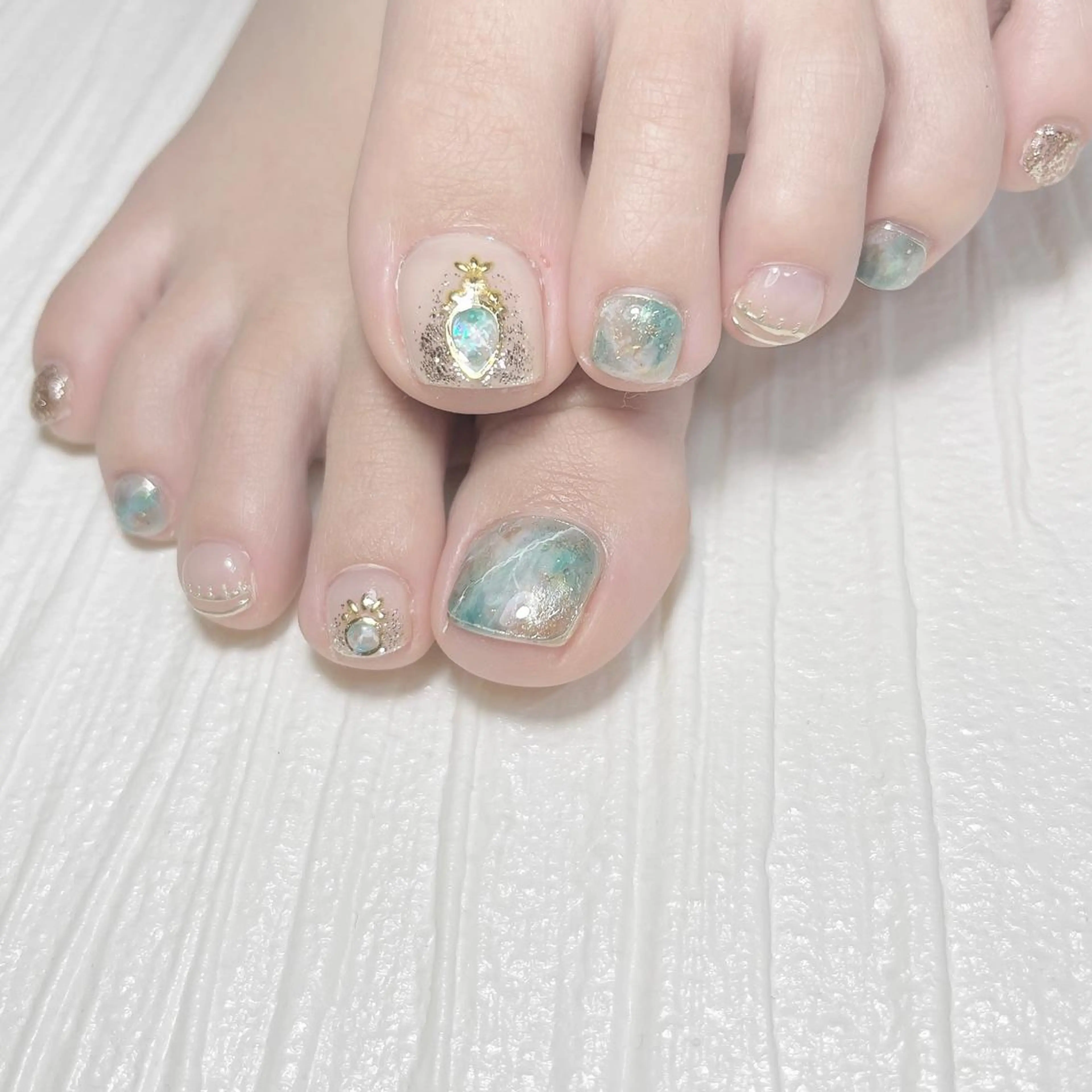 ネイル フットネイル Room nailのネイルデザイン