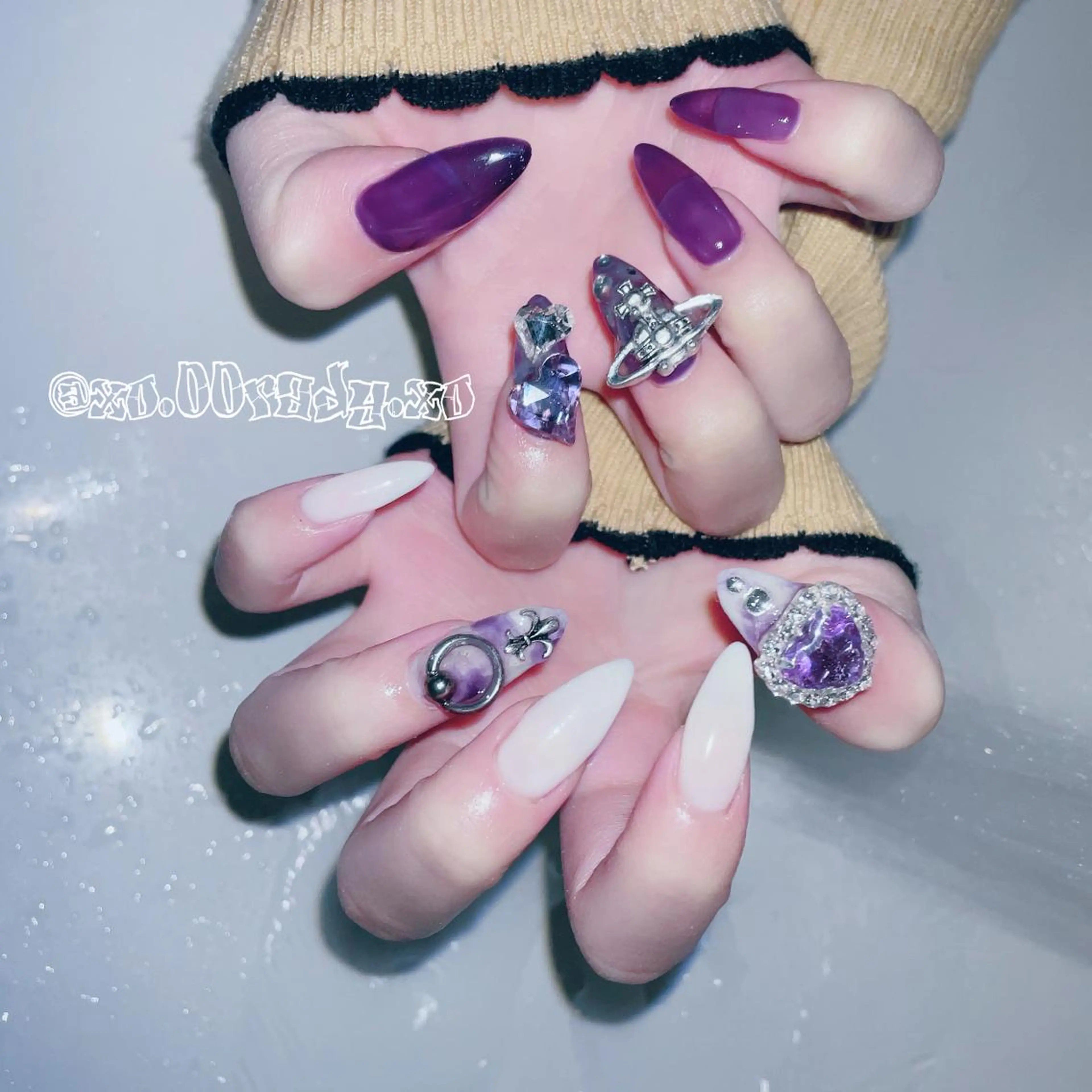 （オフ・ケア込み）自爪4本アート💎ラメグラ可☁️の写真