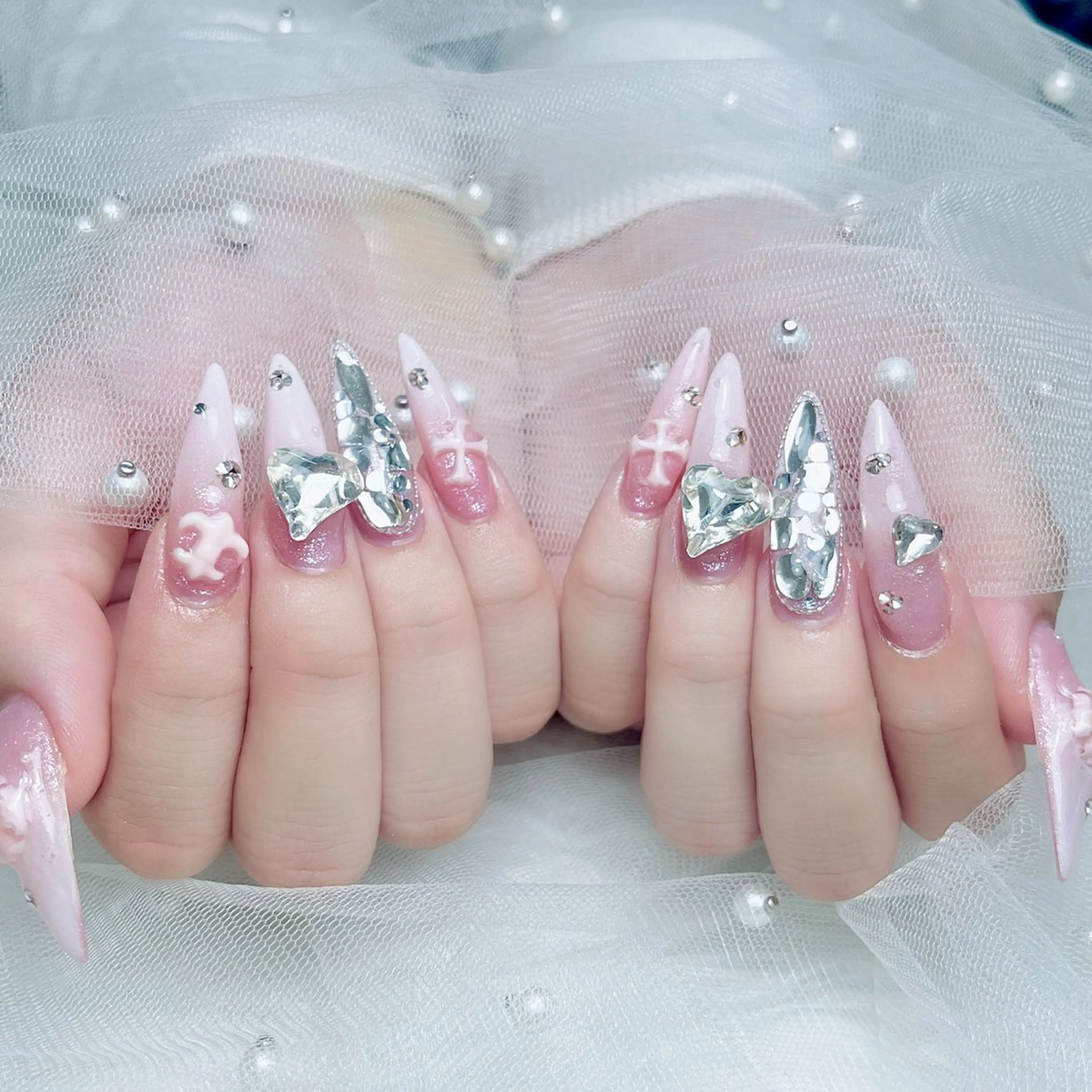 ネイル アートネイル ジェルネイル キラキラネイル 持ち込み ワンホンネイル ハンドネイル ハンドケア Panda chan Novaのネイルデザイン