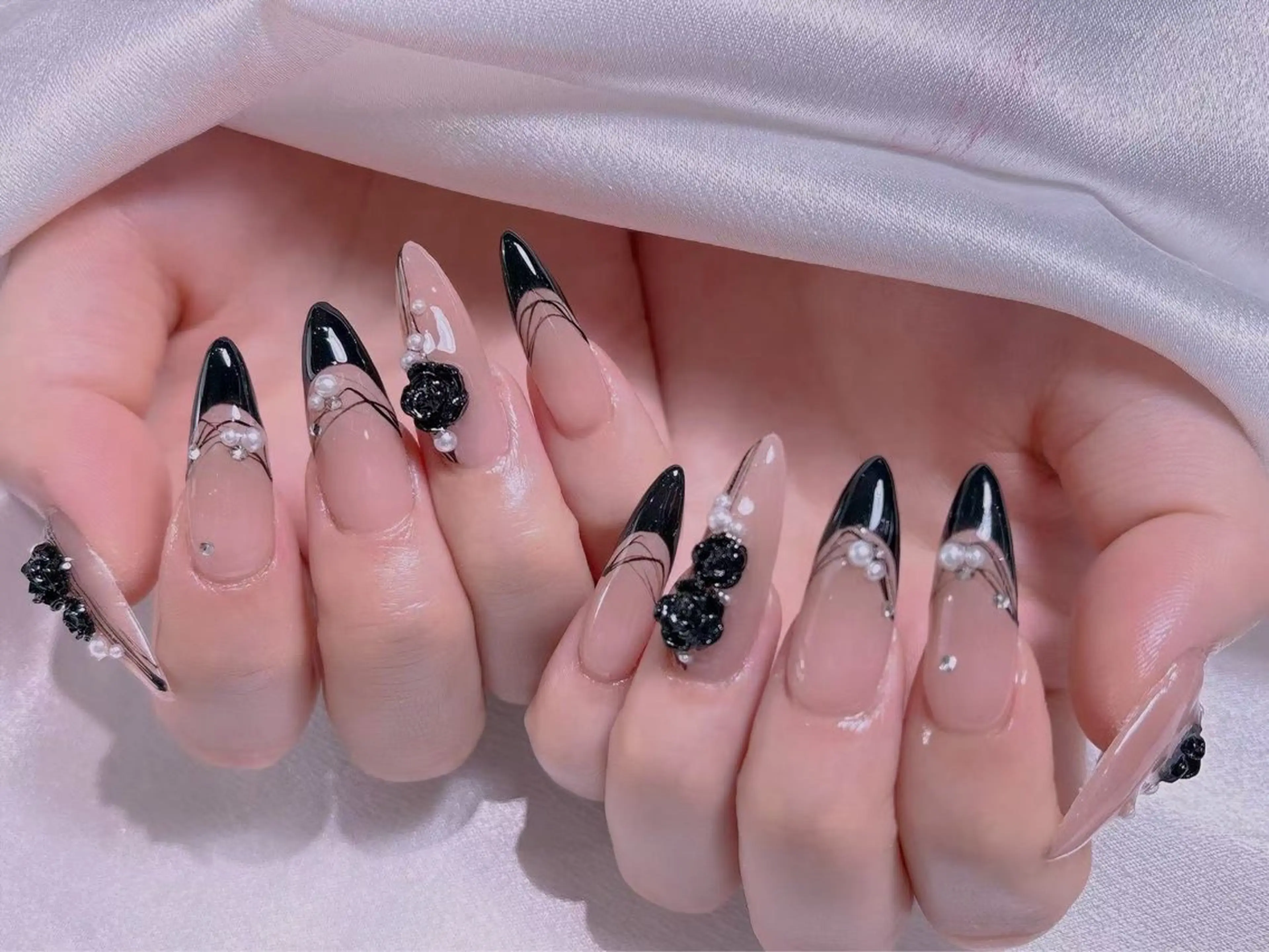 ネイル 長さ出し専門店 RIRIのネイルデザイン