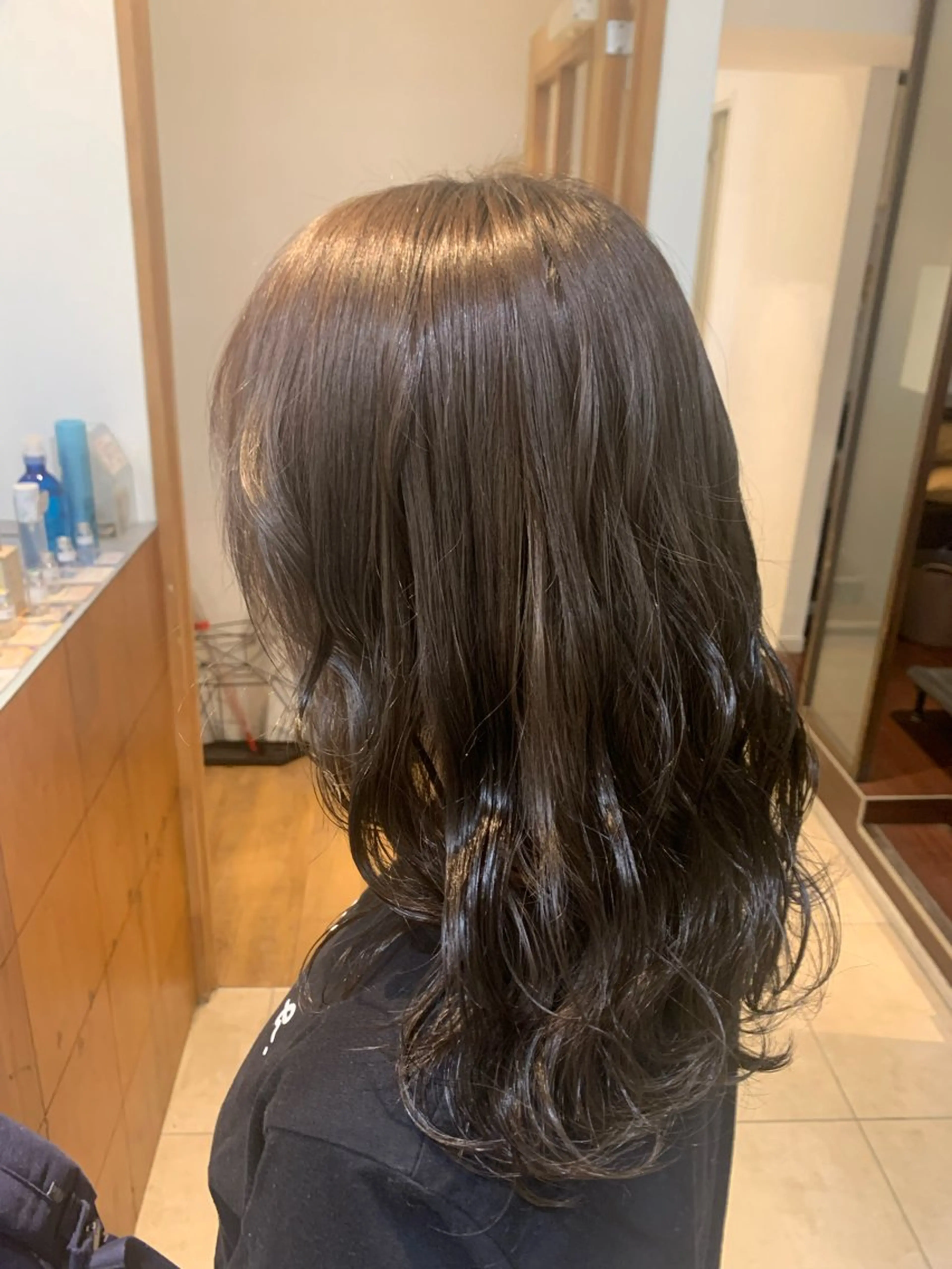 セミロング ヘアカラー 庄司 沙羅のヘアスタイル