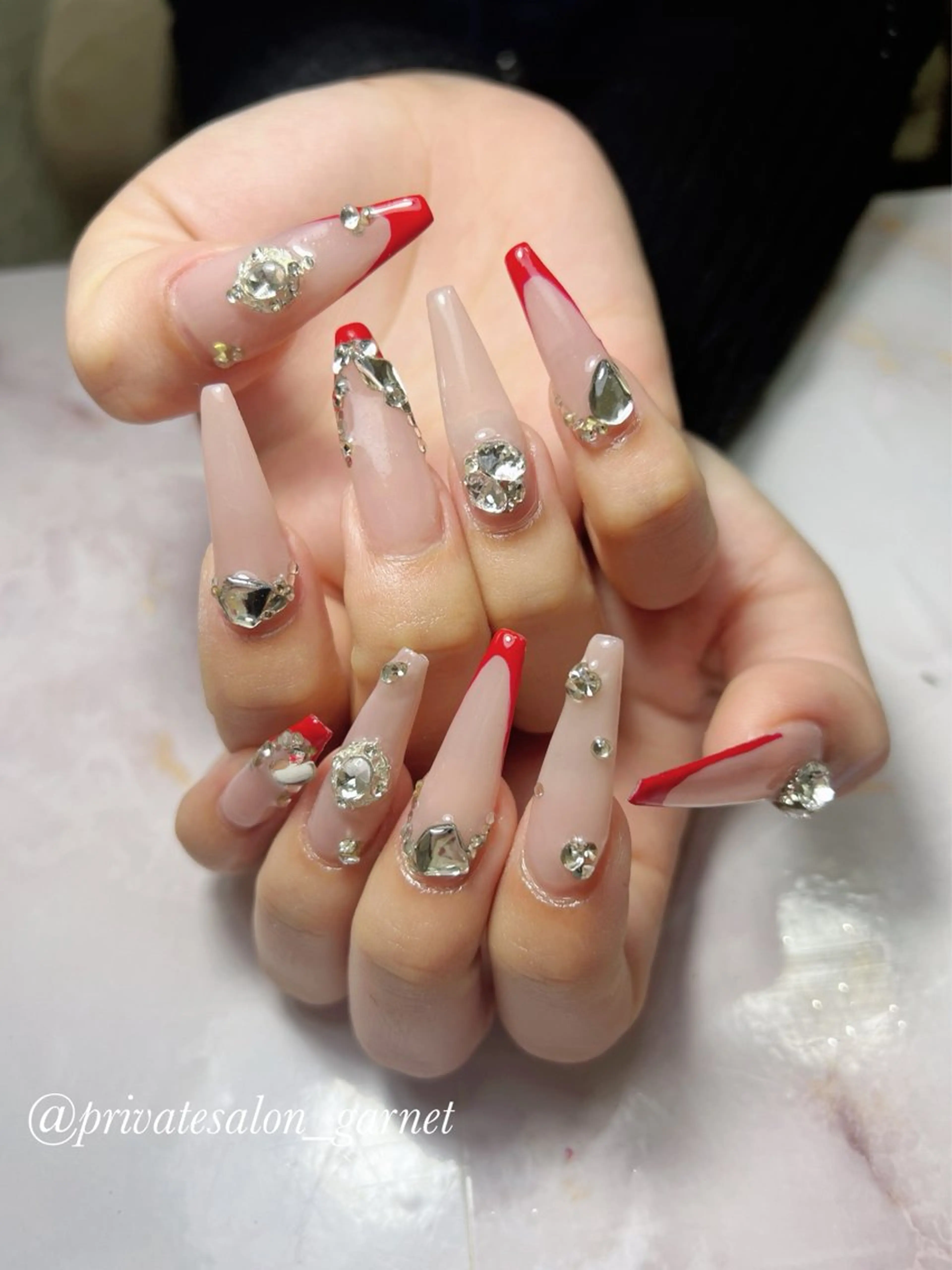 ネイル キラキラネイル Garnet nailのネイルデザイン