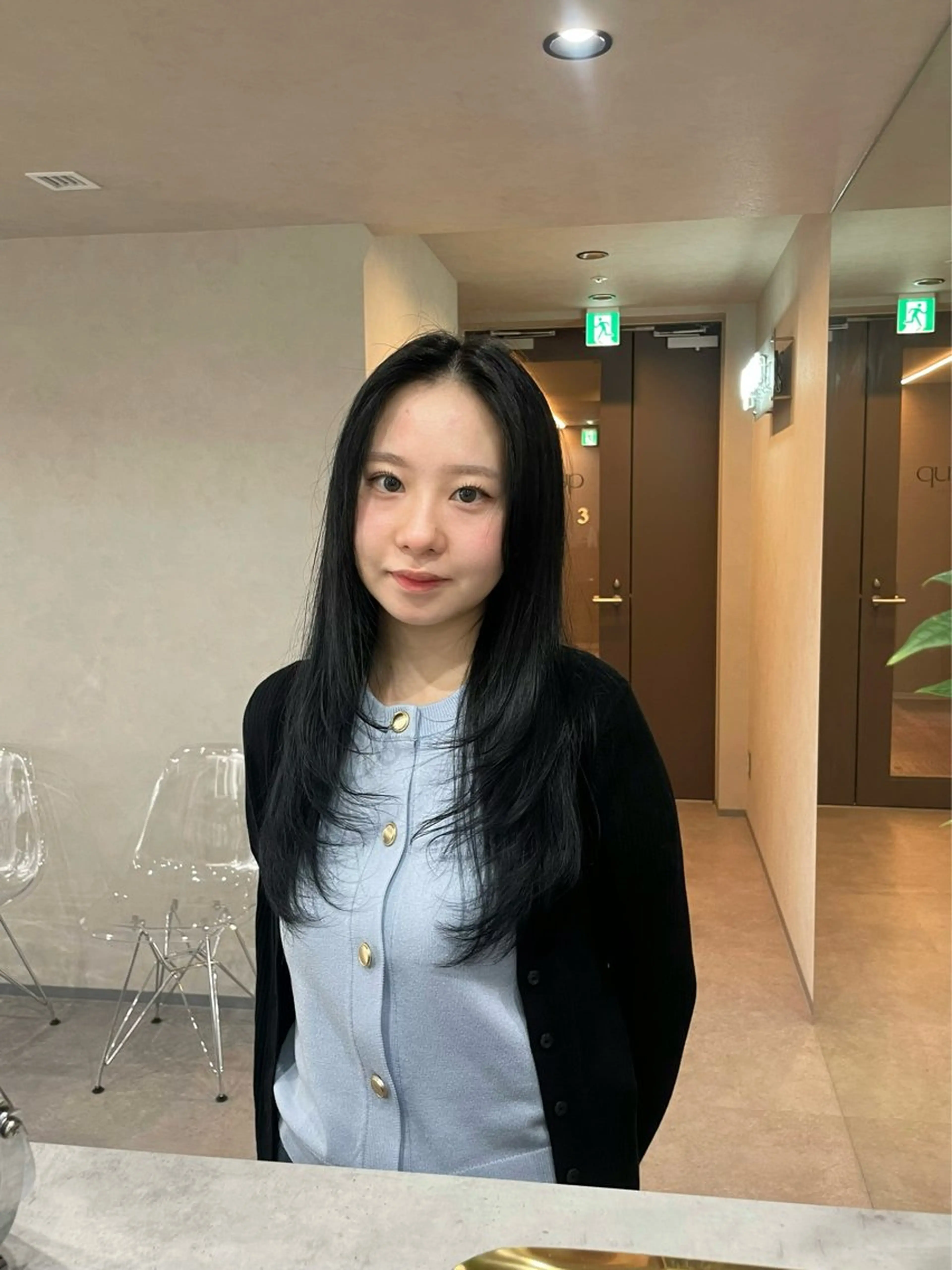 【ミニモ学割】👩‍💼就活就職に向けて暗染カラー👩‍💼＋艶々トリートメントの写真