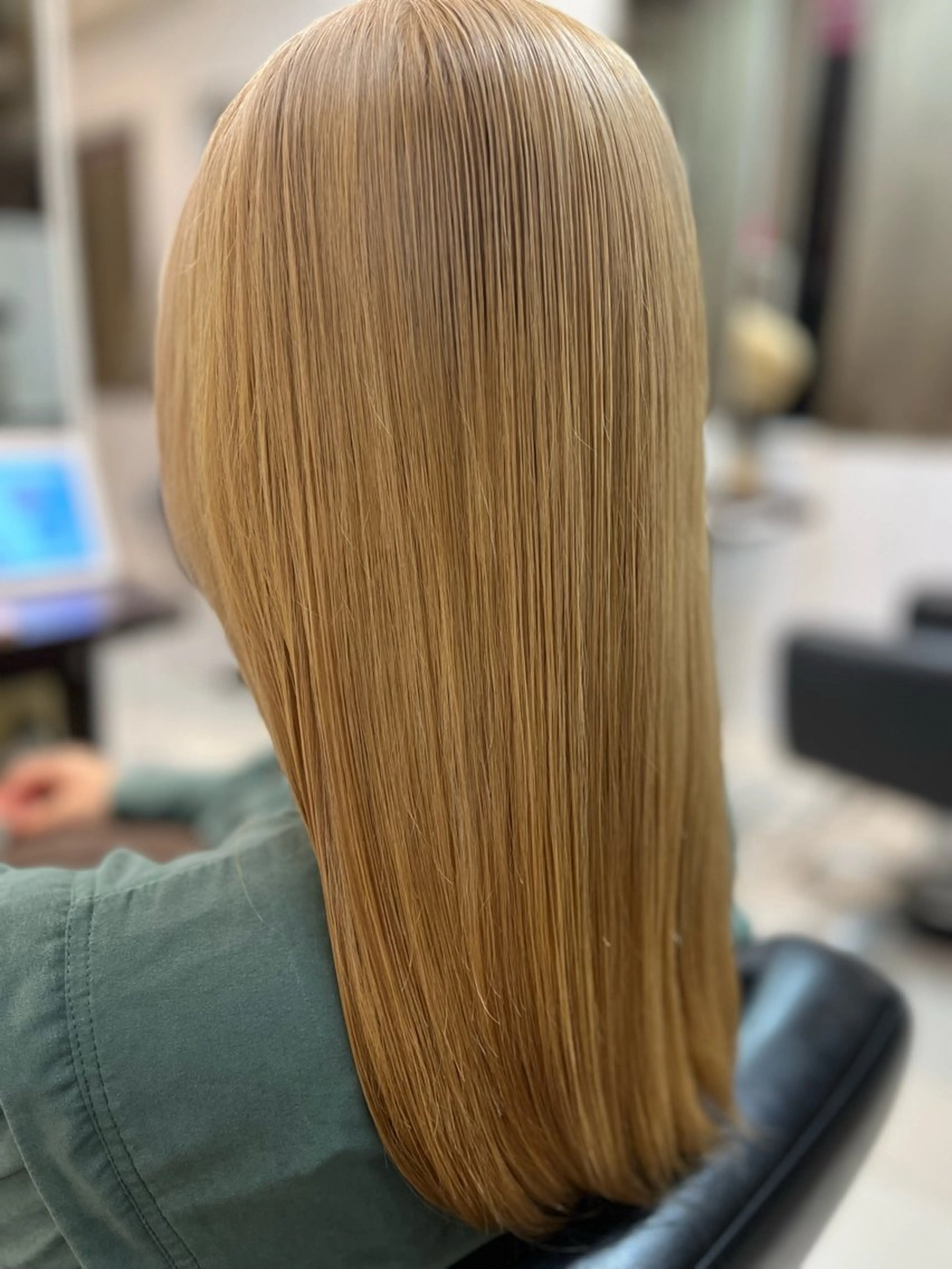 セミロング カラー ベージュカラー ミルクティーベージュ 🍒 SANA🍒のヘアスタイル