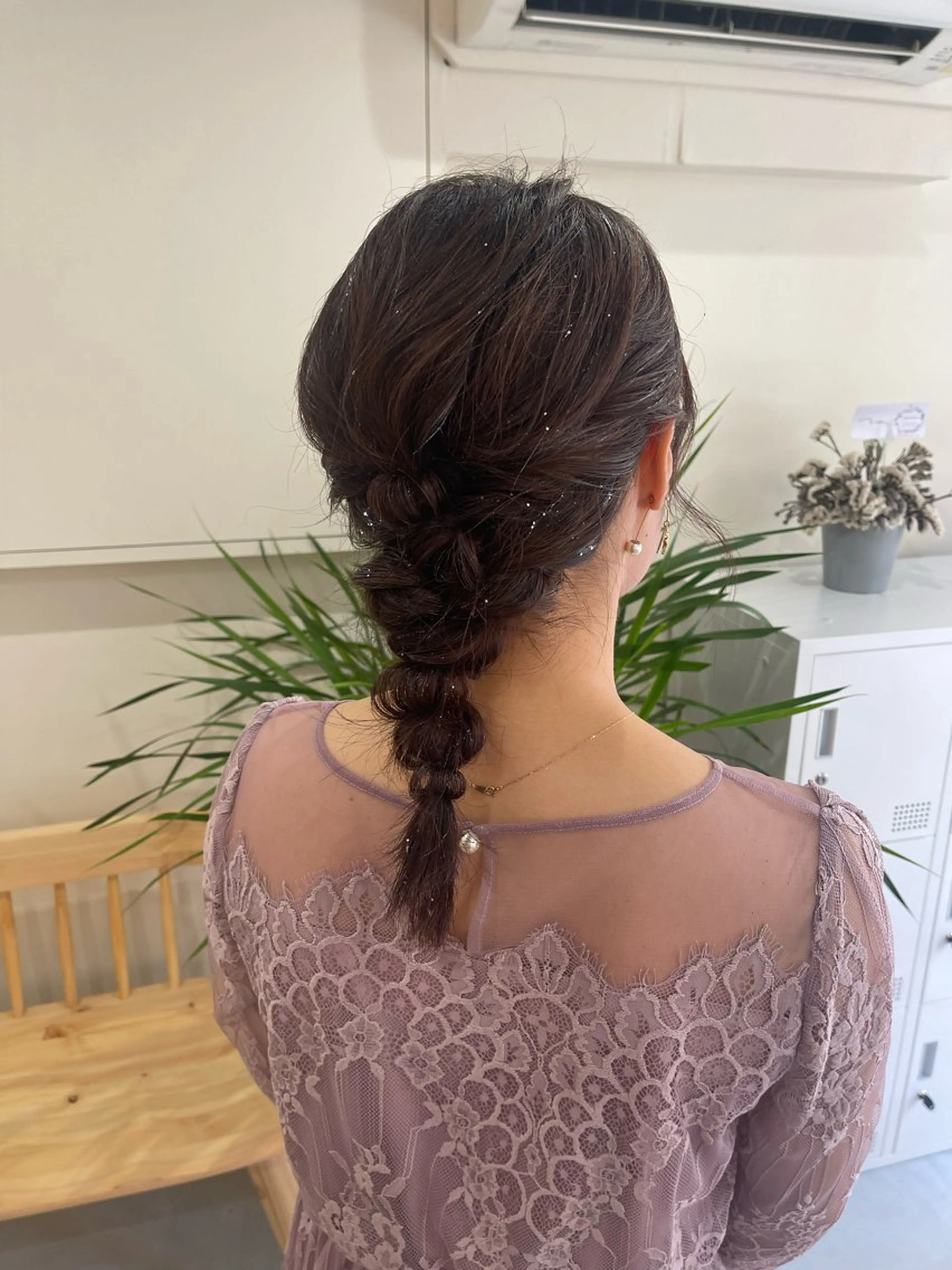 セミロング ヘアアレンジ 中堀 遥のヘアスタイル