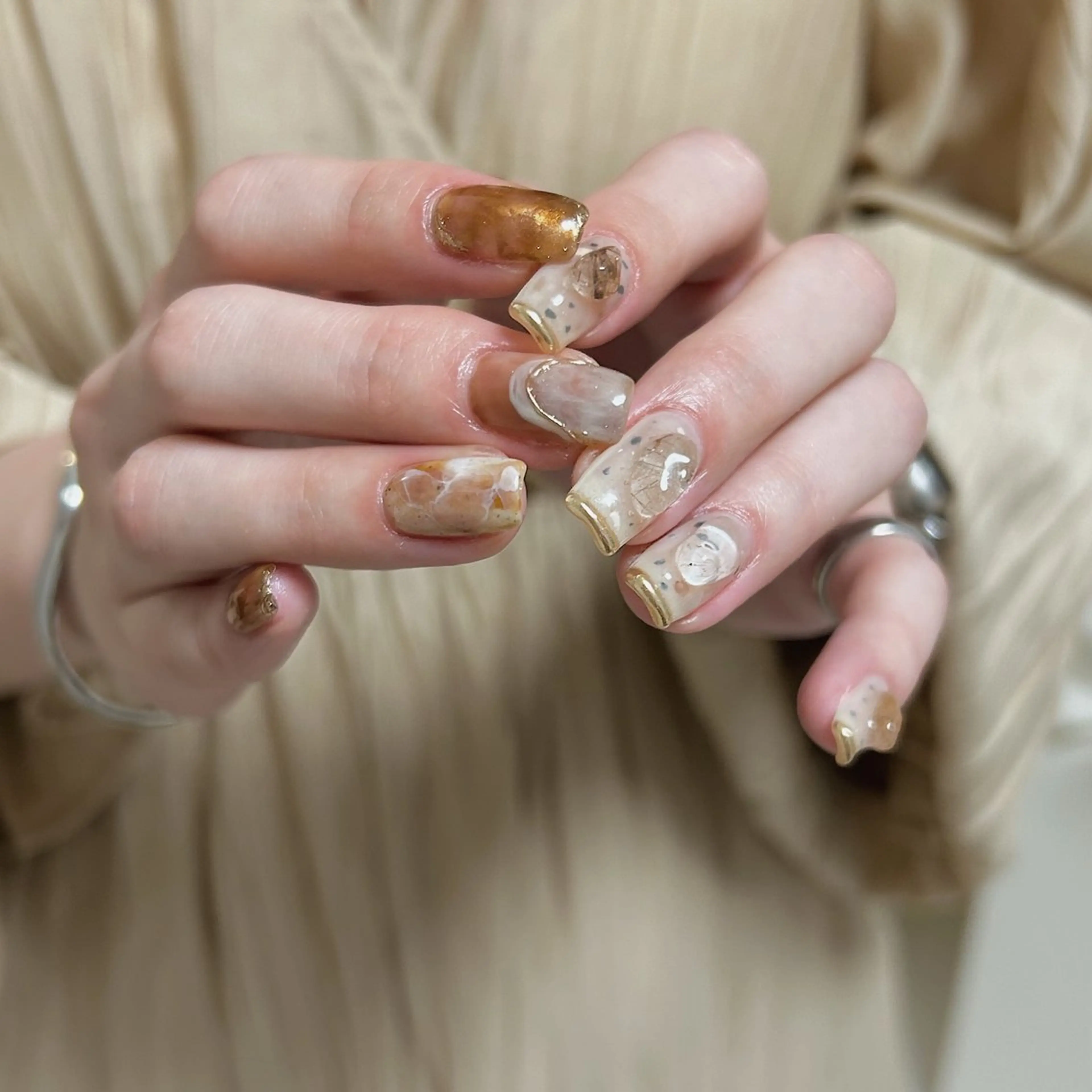 ネイル ニュアンスネイル ハンドネイル Lull ネイル/ HBL/ハンドケアのネイルデザイン