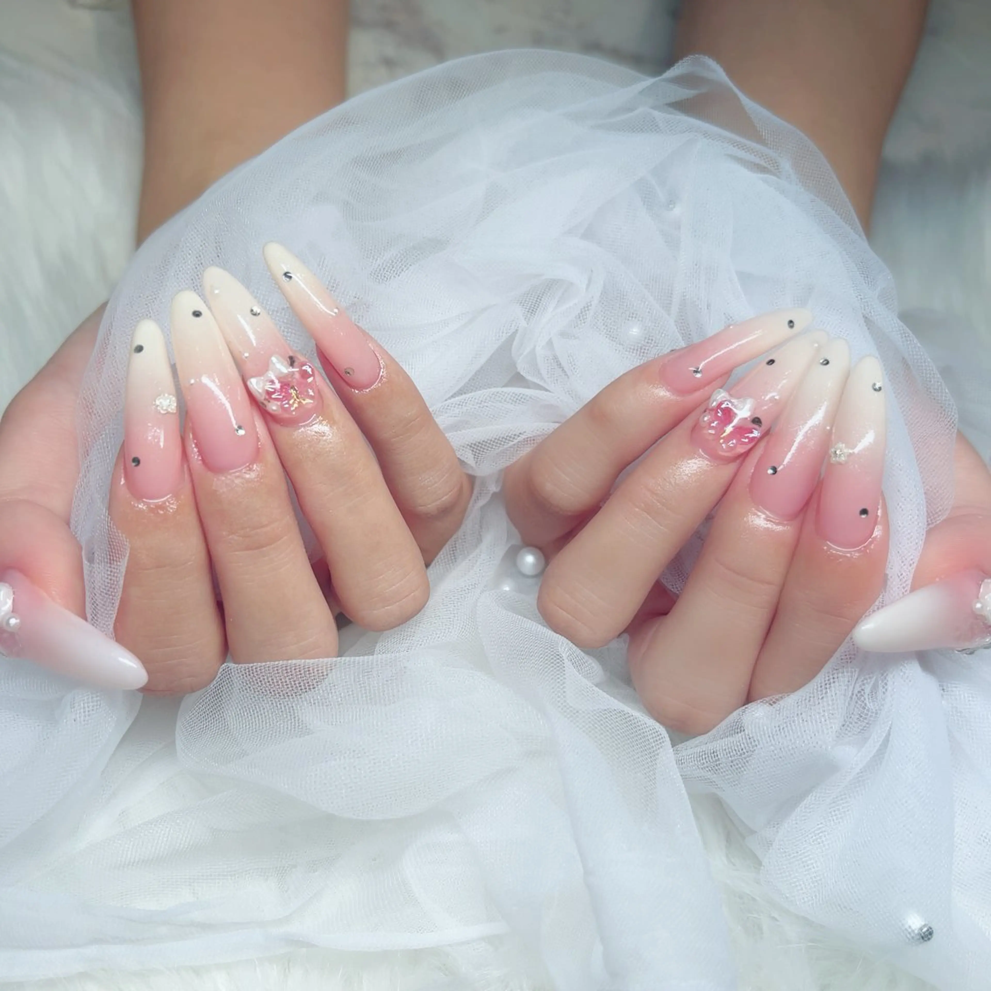 ネイル ハンドネイル Miki 本町駅｜💅‎🤍のネイルデザイン