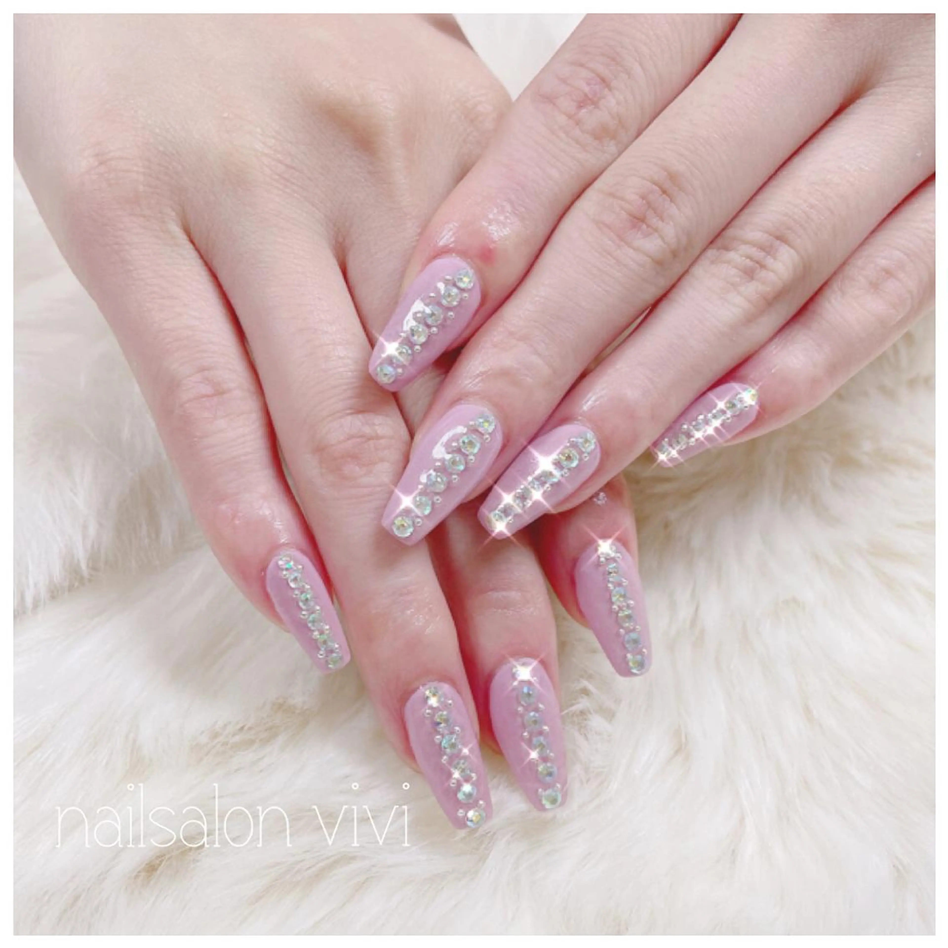 ネイル ＶＩＶＩ nailsalonのネイルデザイン