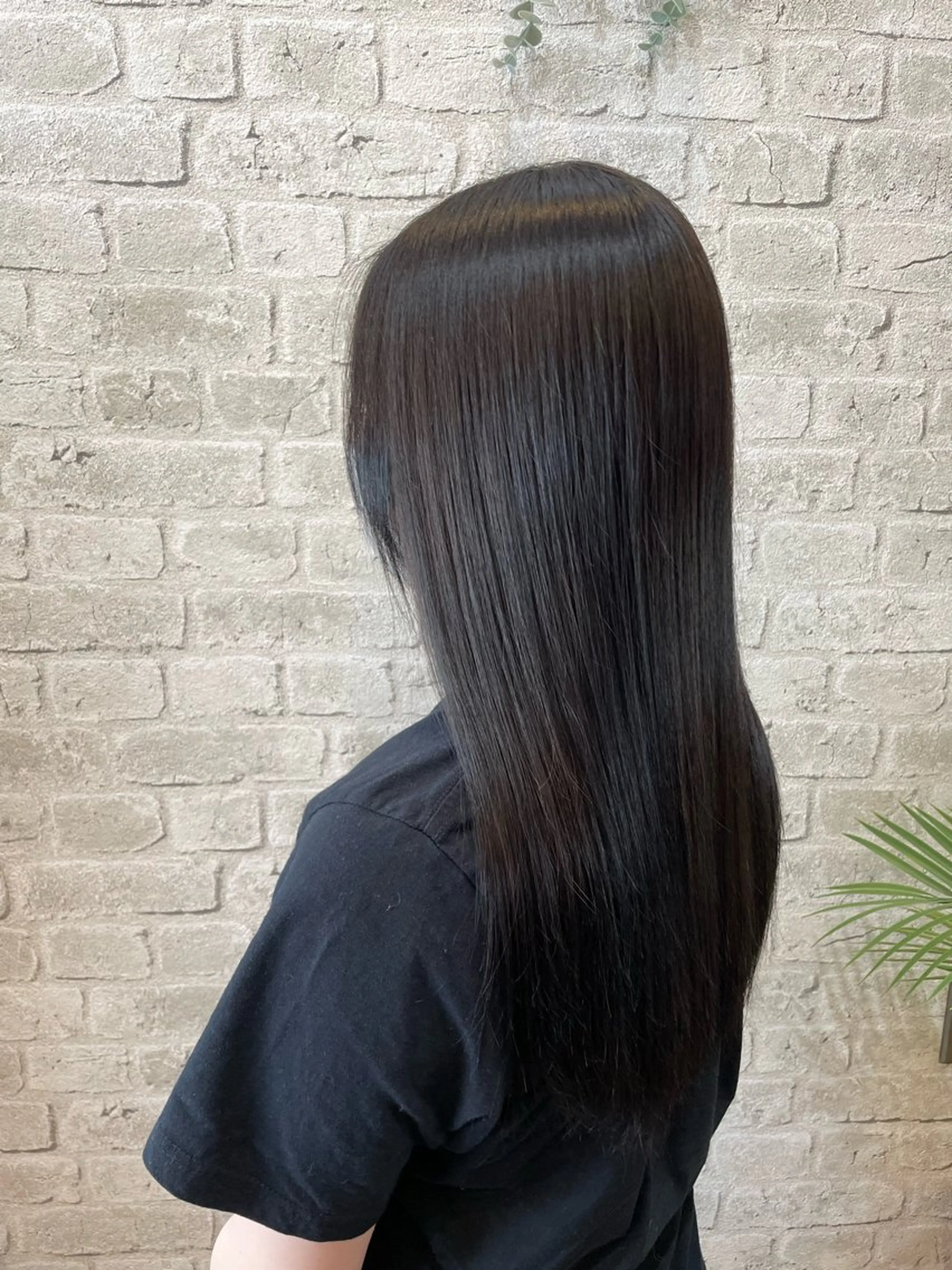 カラー 黒髪 アトレル Ihoのヘアスタイル