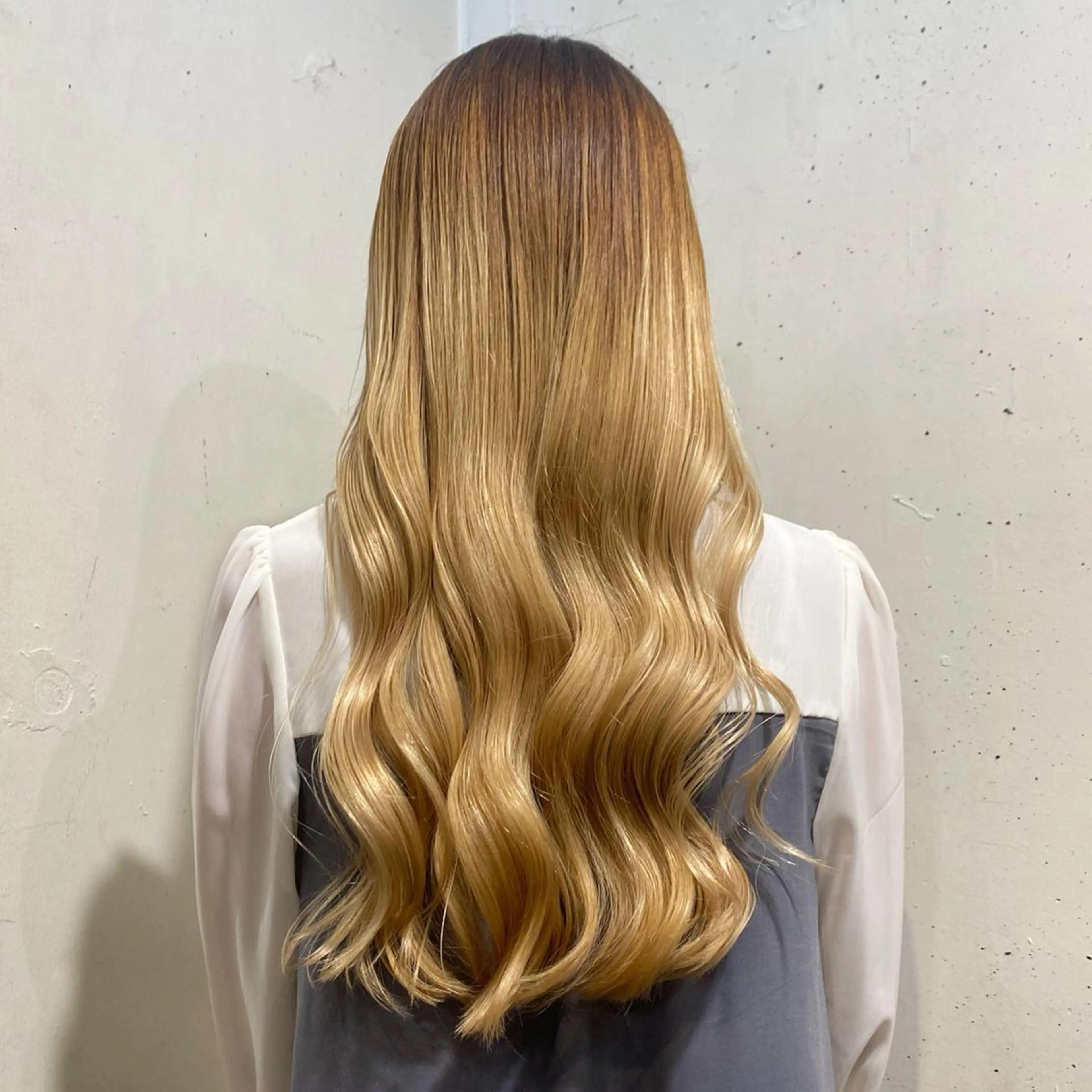 ロング カラー ヘアアレンジ ハイトーンカラー ロング ✨️ボブカット中村 真緒✨️のヘアスタイル
