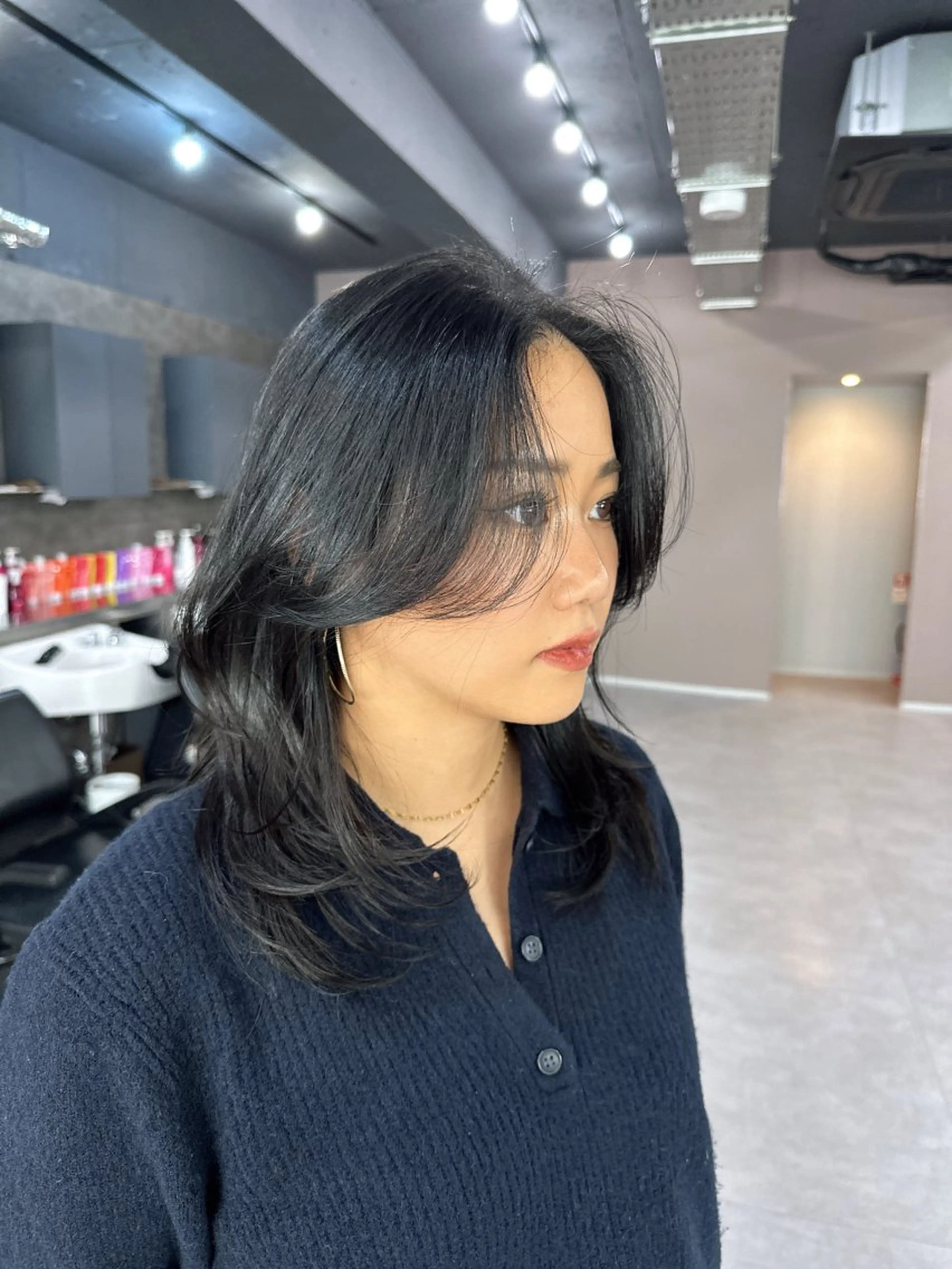 ミディアム カット トリートメント Ruika/海外ヘア /レイヤーカットのヘアスタイル