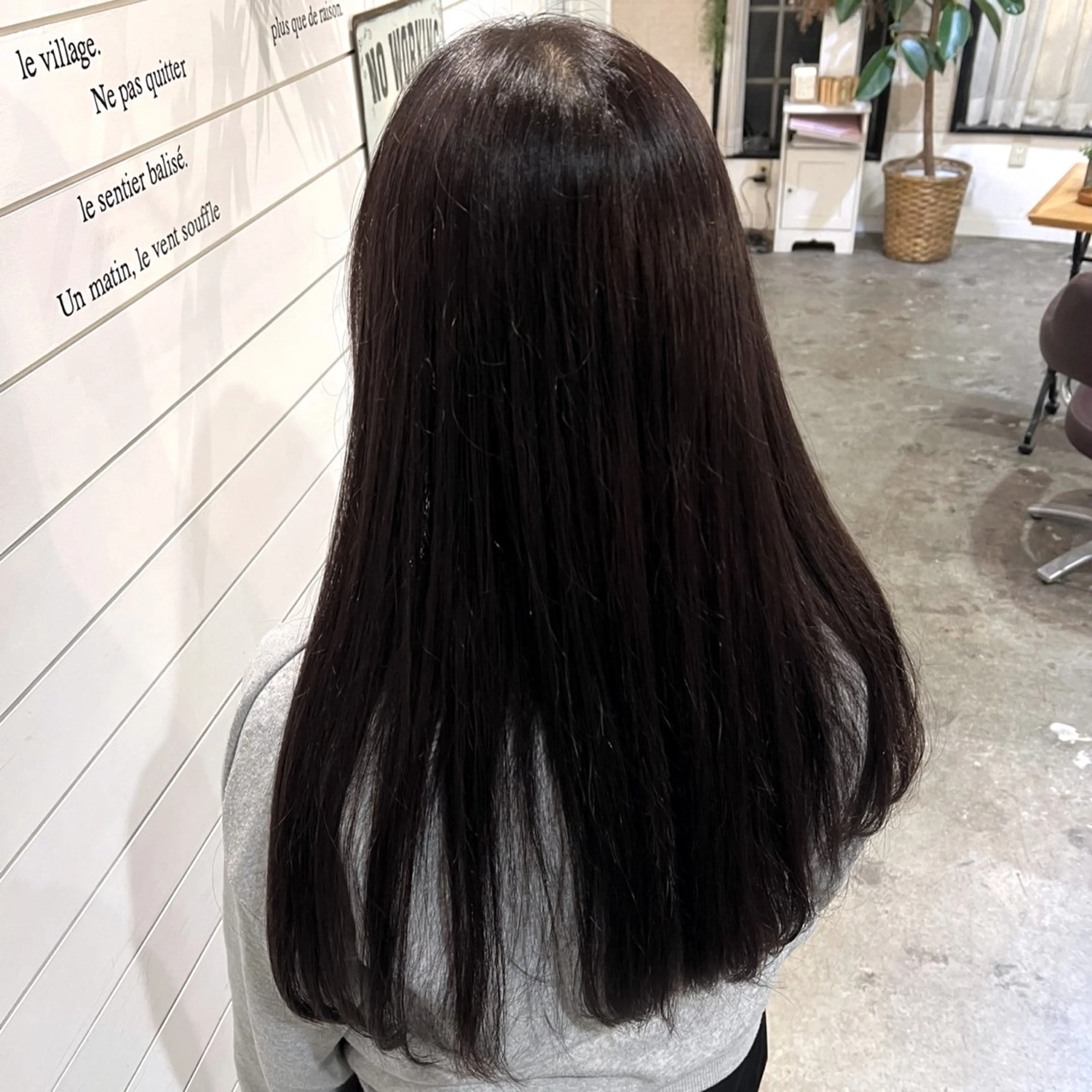 ロング カラー 透明感カラー Dia ‎ アキヨシ ミユのヘアスタイル