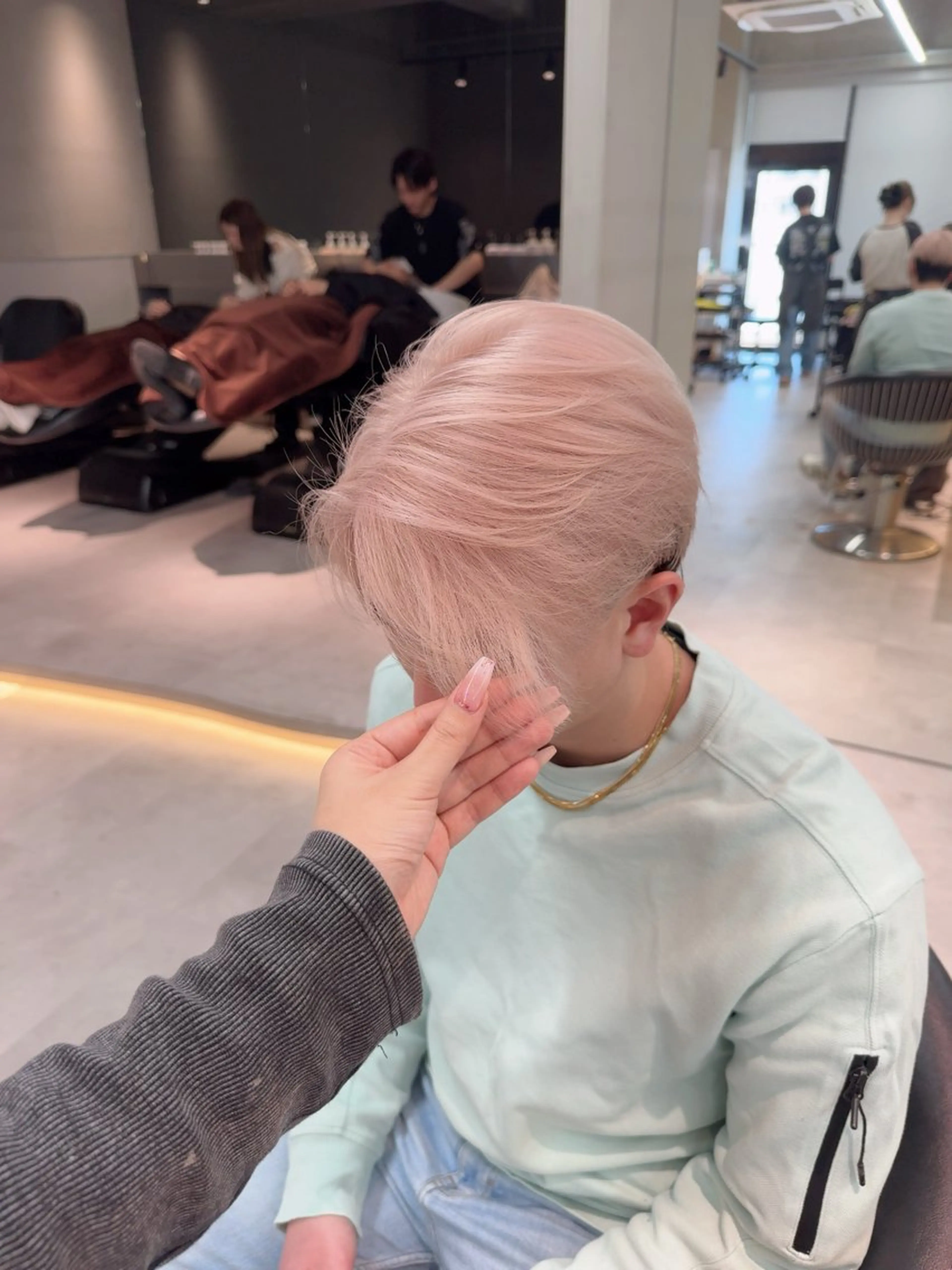 ミディアム カラー メンズ ヘアカラー トリートメント ARIA💎縮毛矯正 ブリーチ💎複雑履歴のヘアスタイル