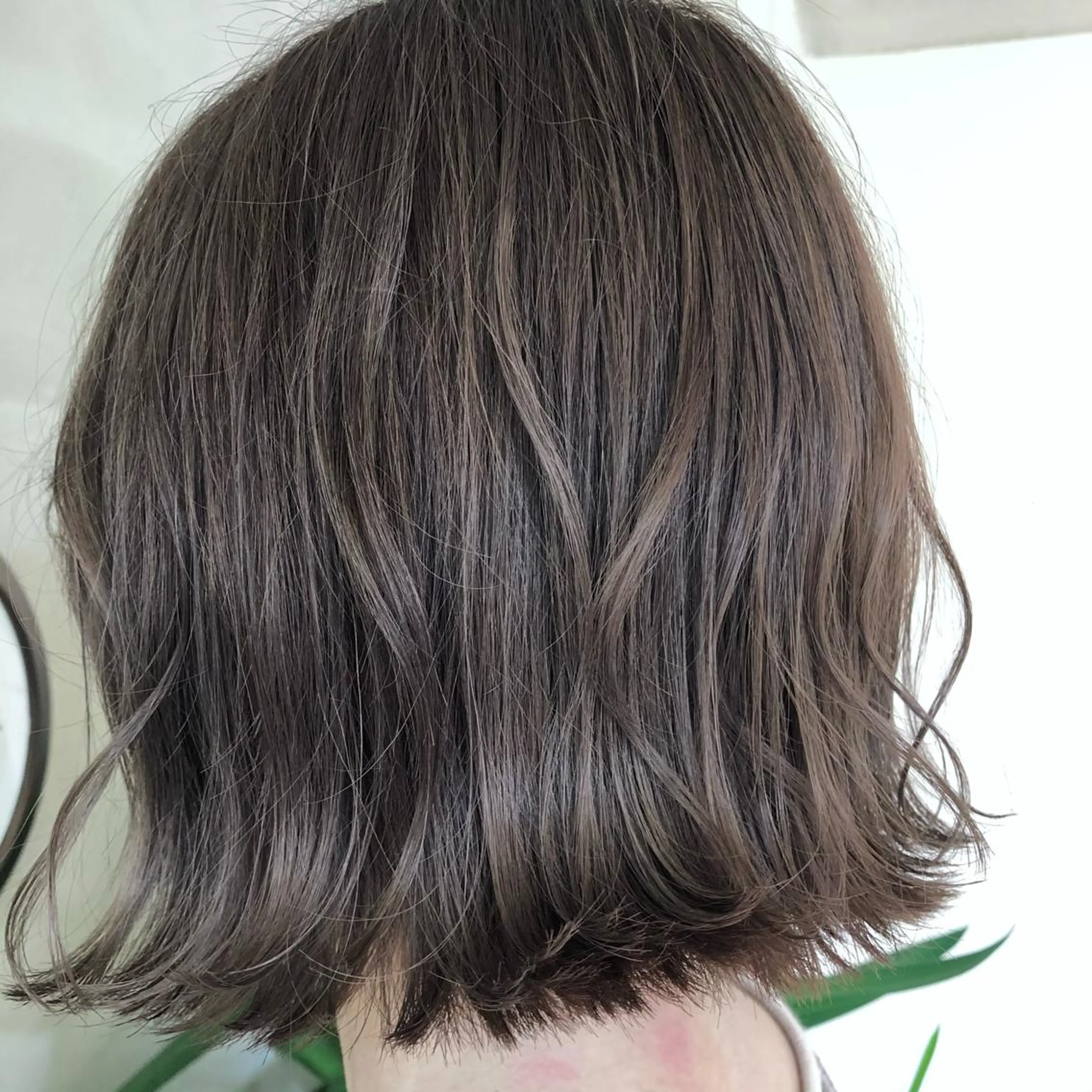 ショート カラー ヘアアレンジ 仲間 菜々世のヘアスタイル