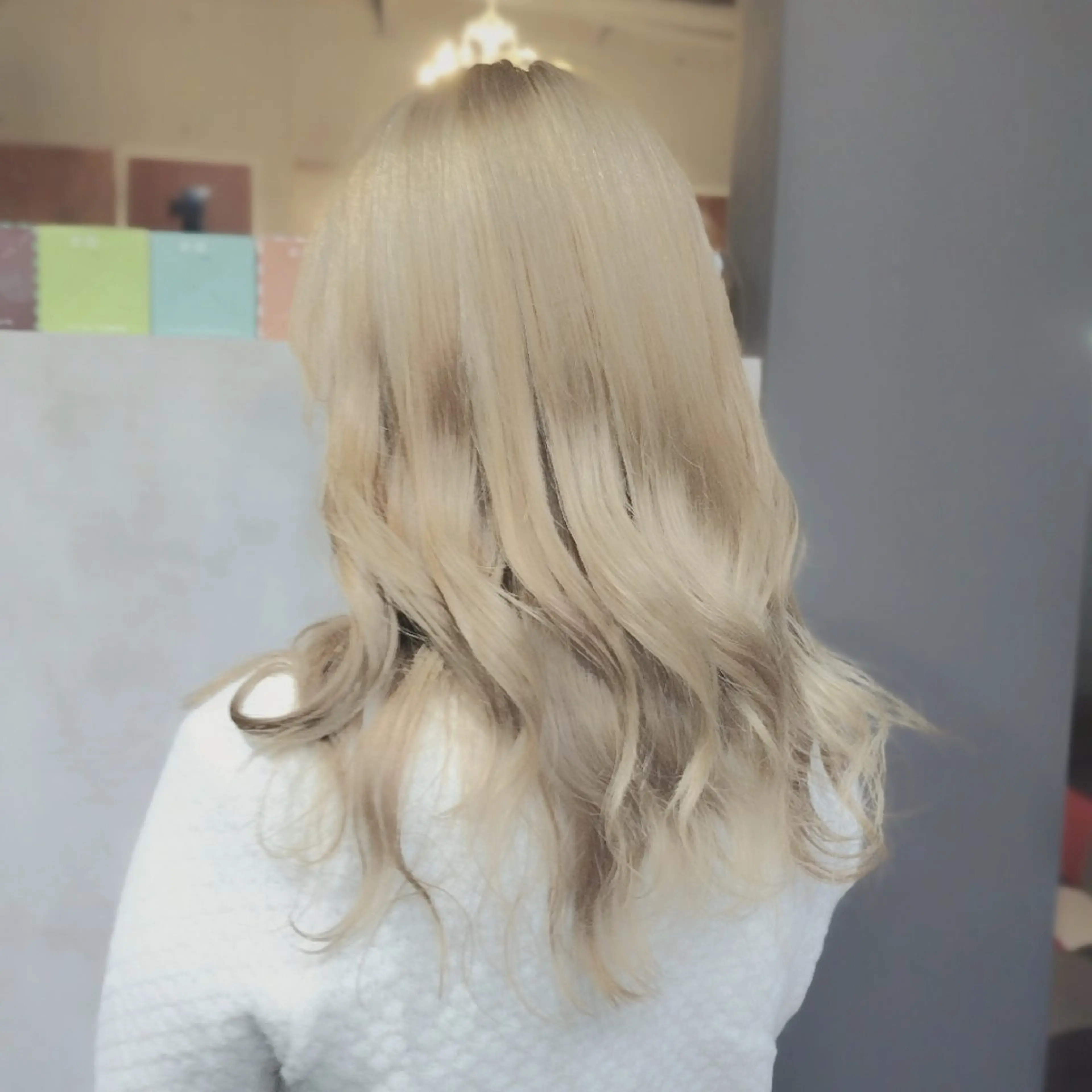 ロング カラー ベージュカラー ミルクティーベージュ カットモデル募集中 🥀タカハシ🥀のヘアスタイル