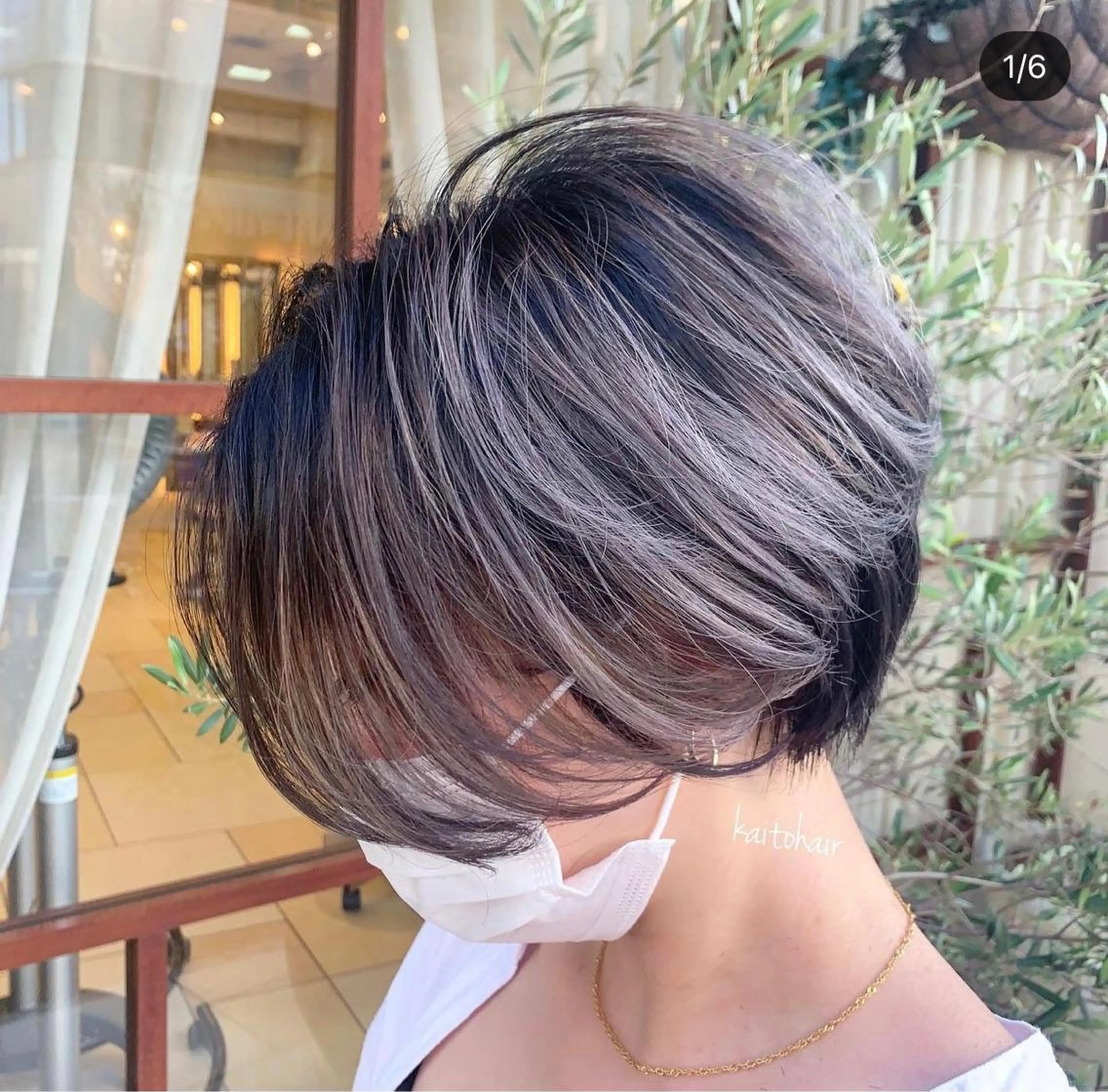 ショート カラー and .のヘアスタイル