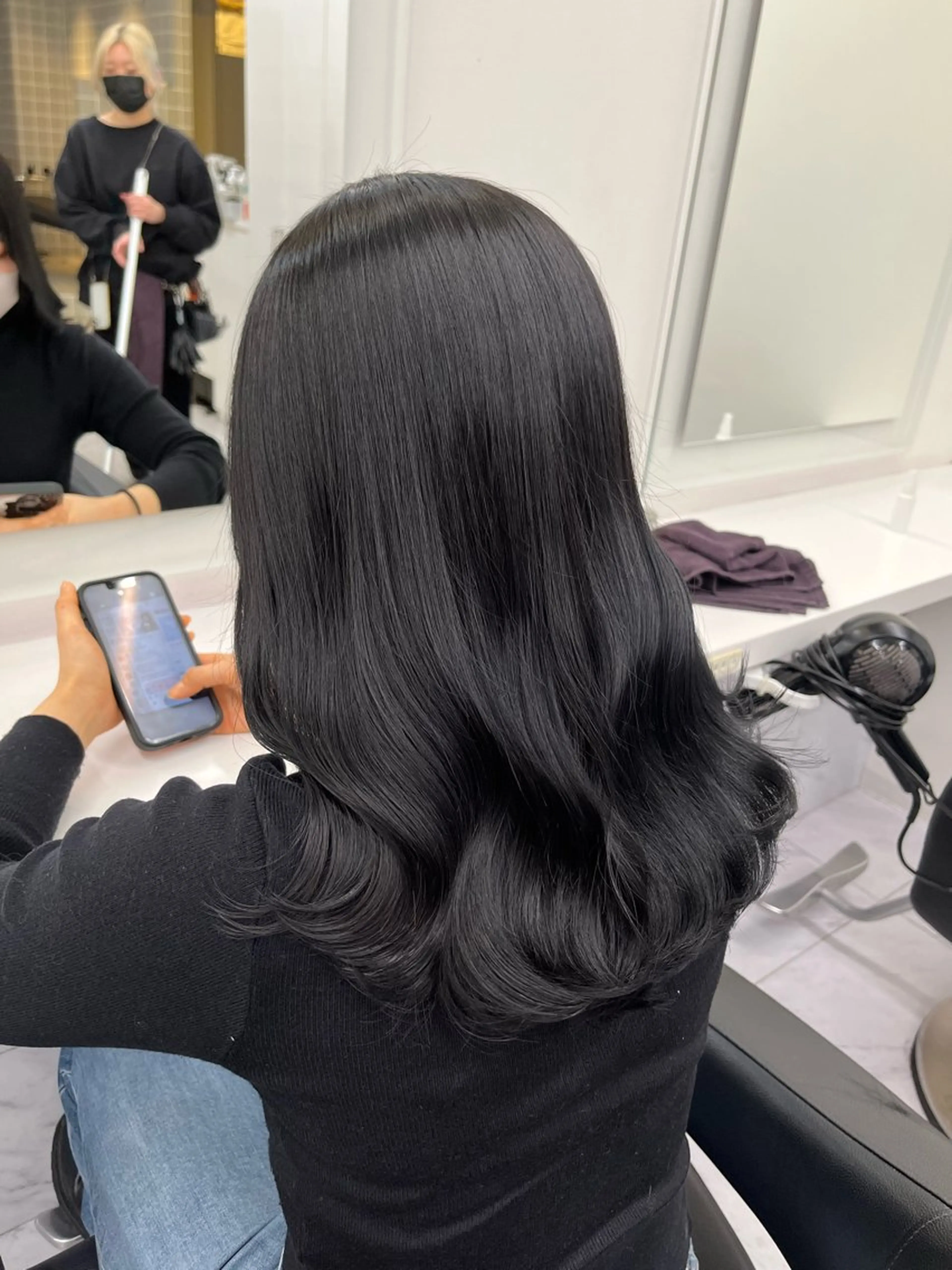 セミロング ヘアカラー トリートメント ヘッドスパ ヘアセット 寒色＆ブリーチ特化 寒色MiOのヘアスタイル