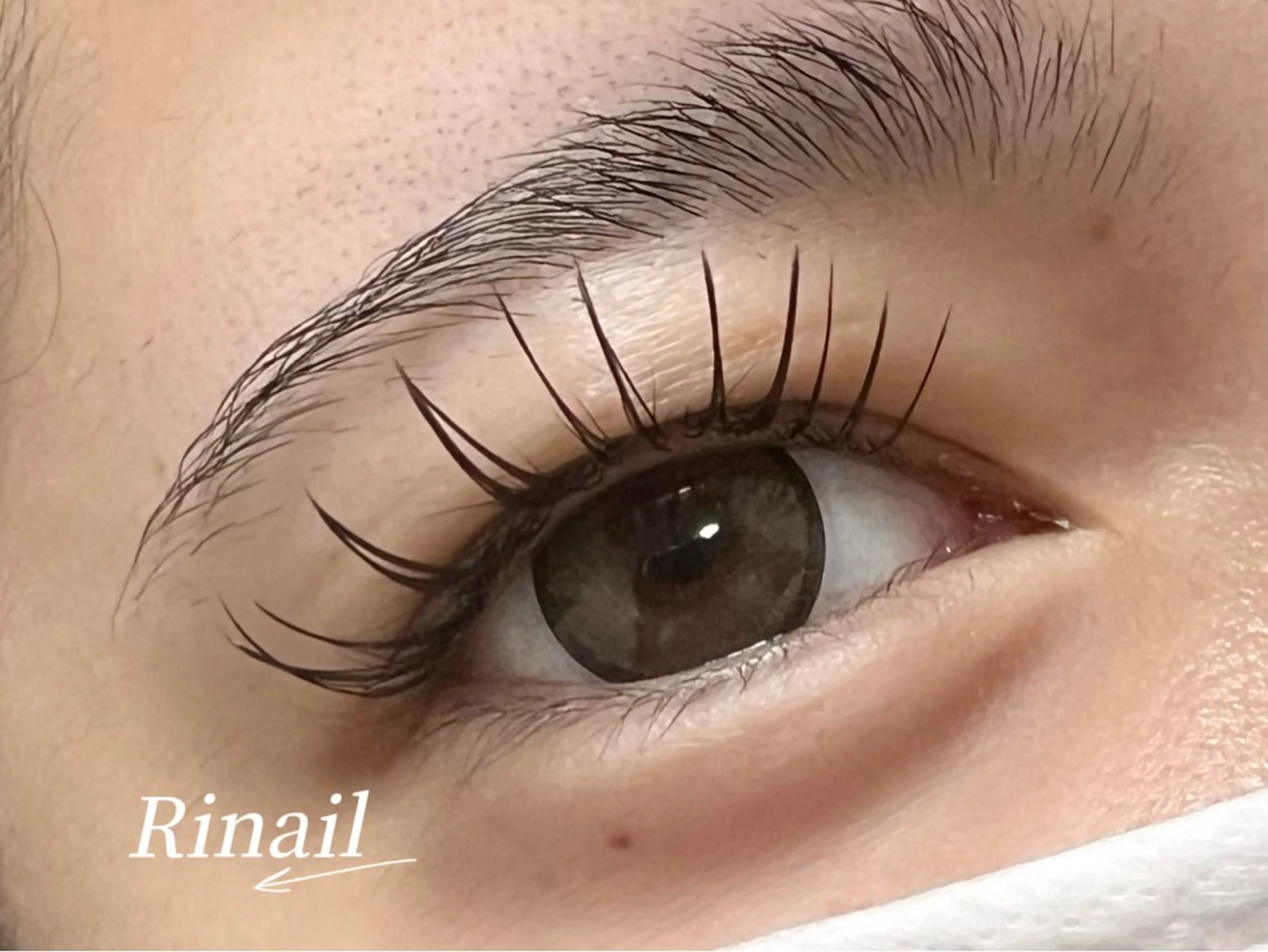 マツエク・マツパ バインドロック フラットラッシュ ナチュラル パリジェンヌラッシュリフト まつげパーマ YK Rinのネイルデザイン