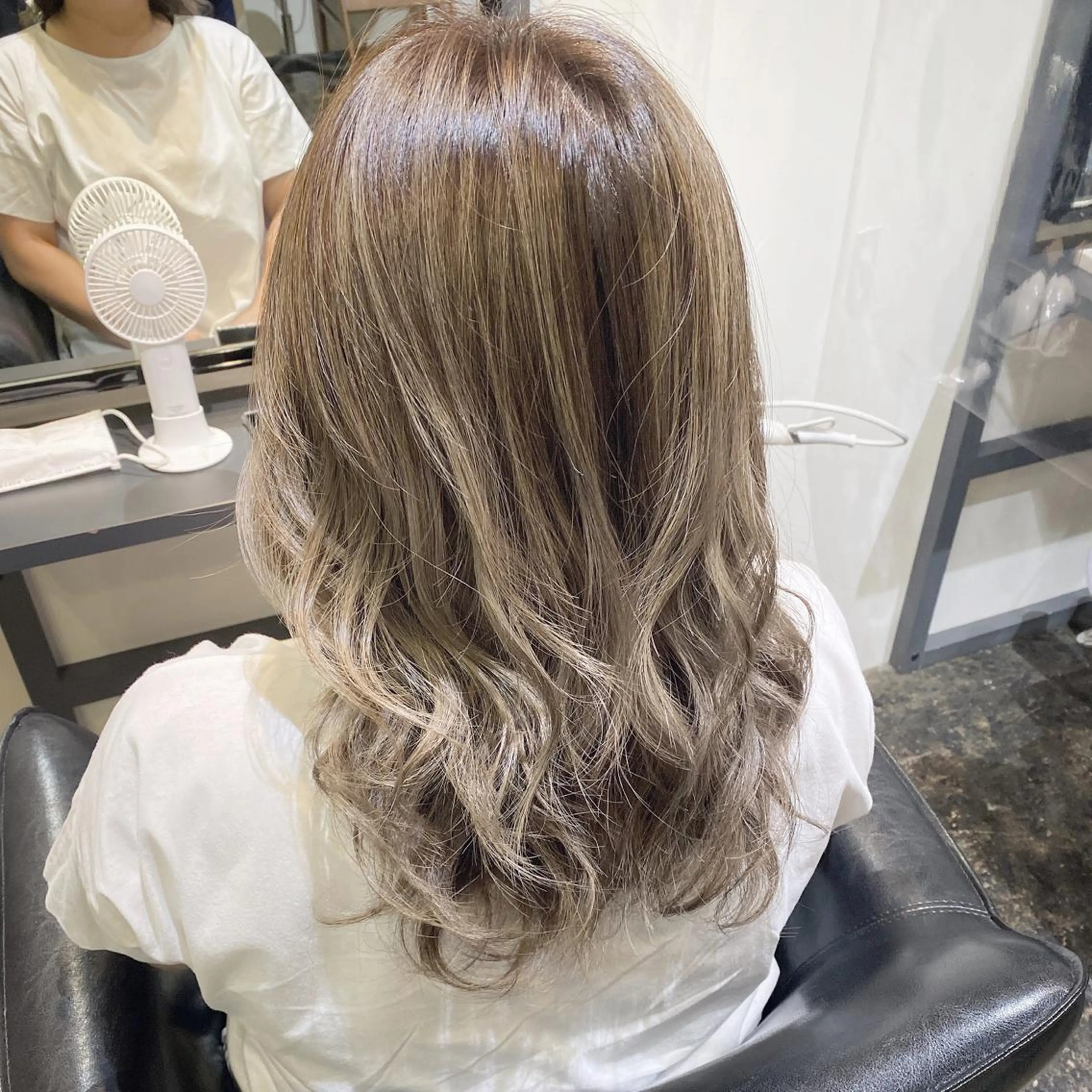 セミロング カラー ヘアカラー トリートメント FLAWEN. フロウエンのその他イメージ