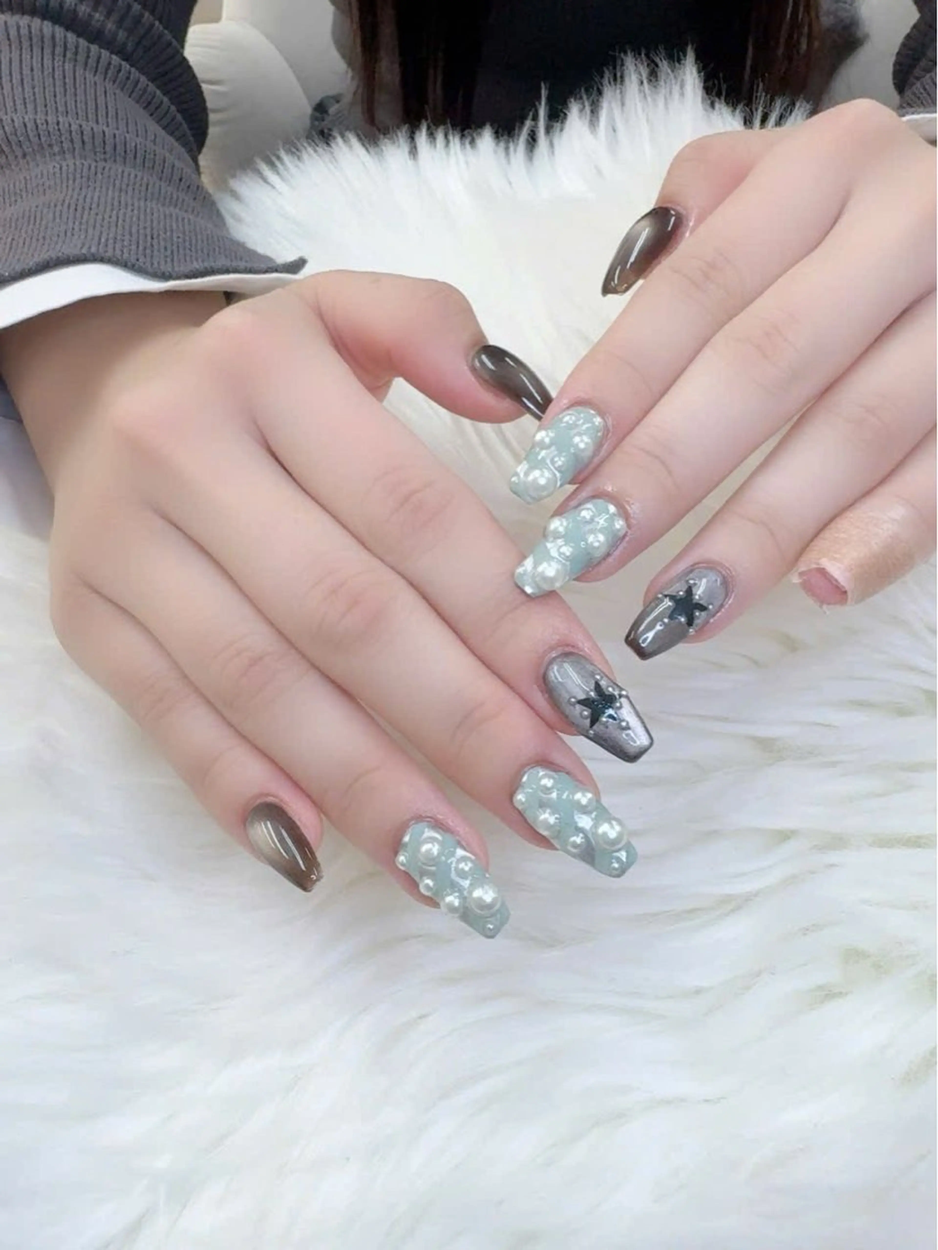 ネイル 成人式 フレンチネイル グラデーション 韓国ネイル マグネットネイル ハンドネイル ハンドケア Hara Nail 【パラジェル使用】のネイルデザイン