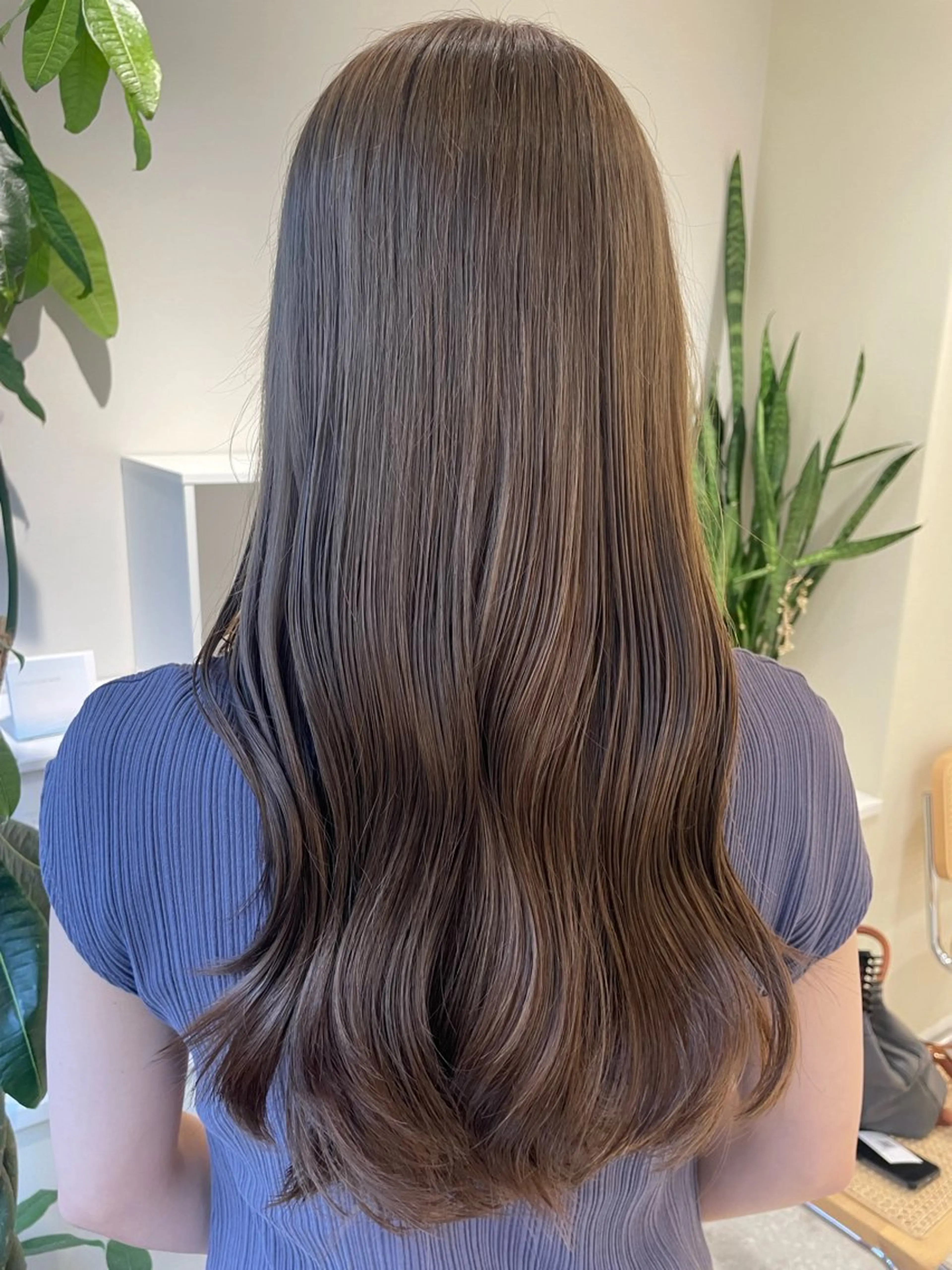 ロング カラー ブリーチ グレージュ カット ヘアカラー トリートメント 🩰ニシムラヒカリ 半個室salon♡*のヘアスタイル