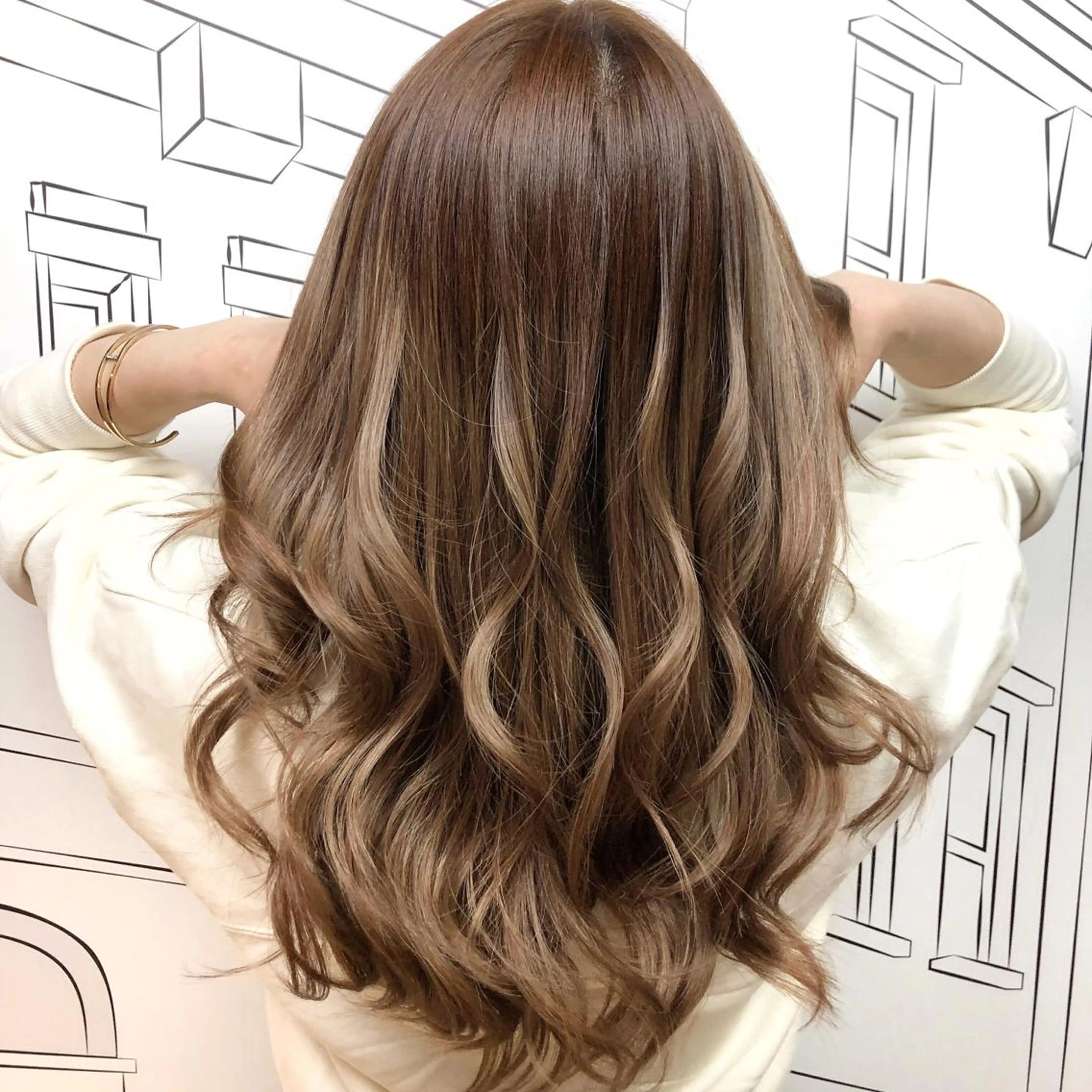 ロング カラー ハイトーンカラー TOMOKA 艶髪/透明感カラーのヘアスタイル