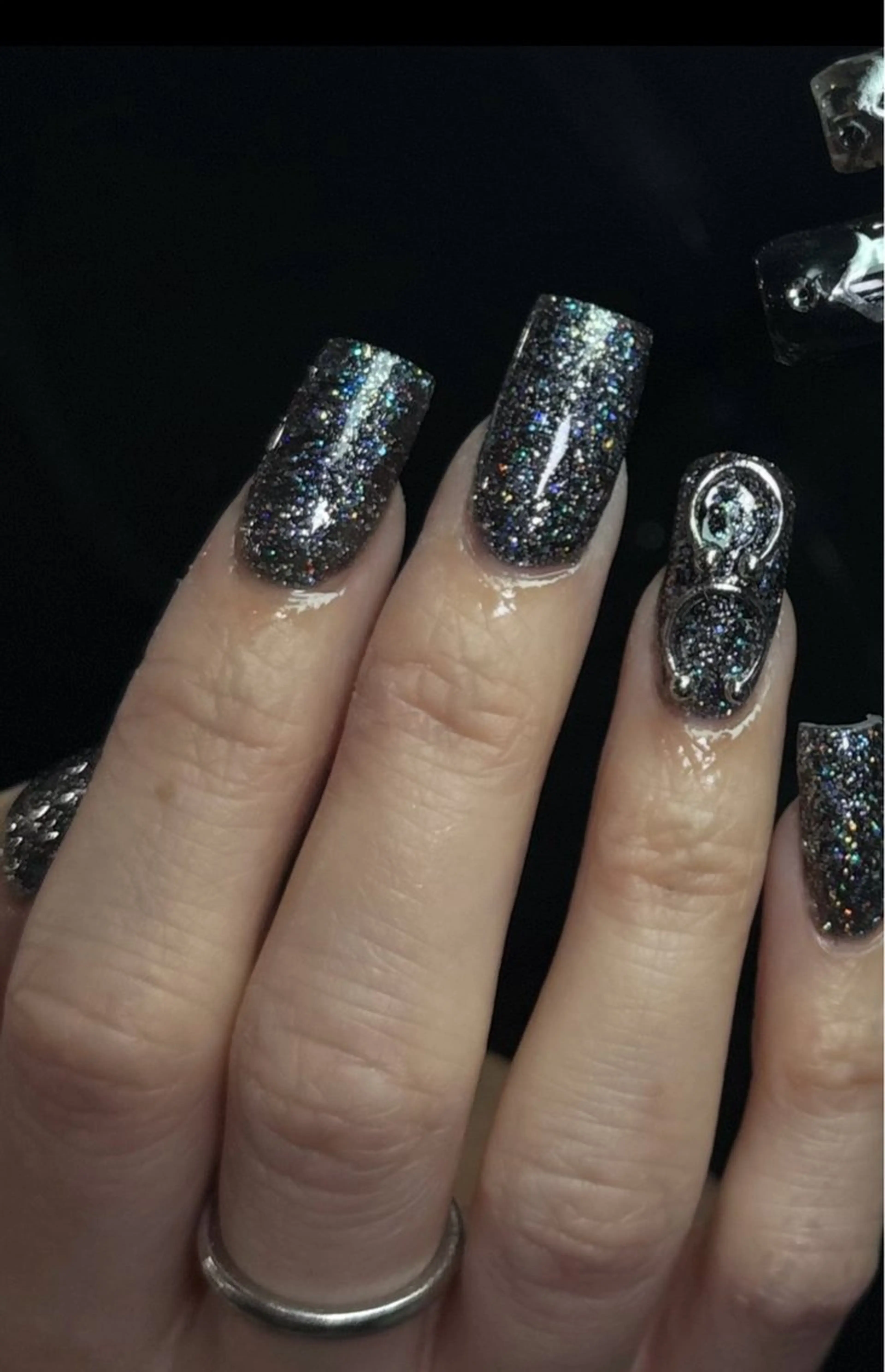 ネイル ハンドネイル Dark Honey Ivyのネイルデザイン