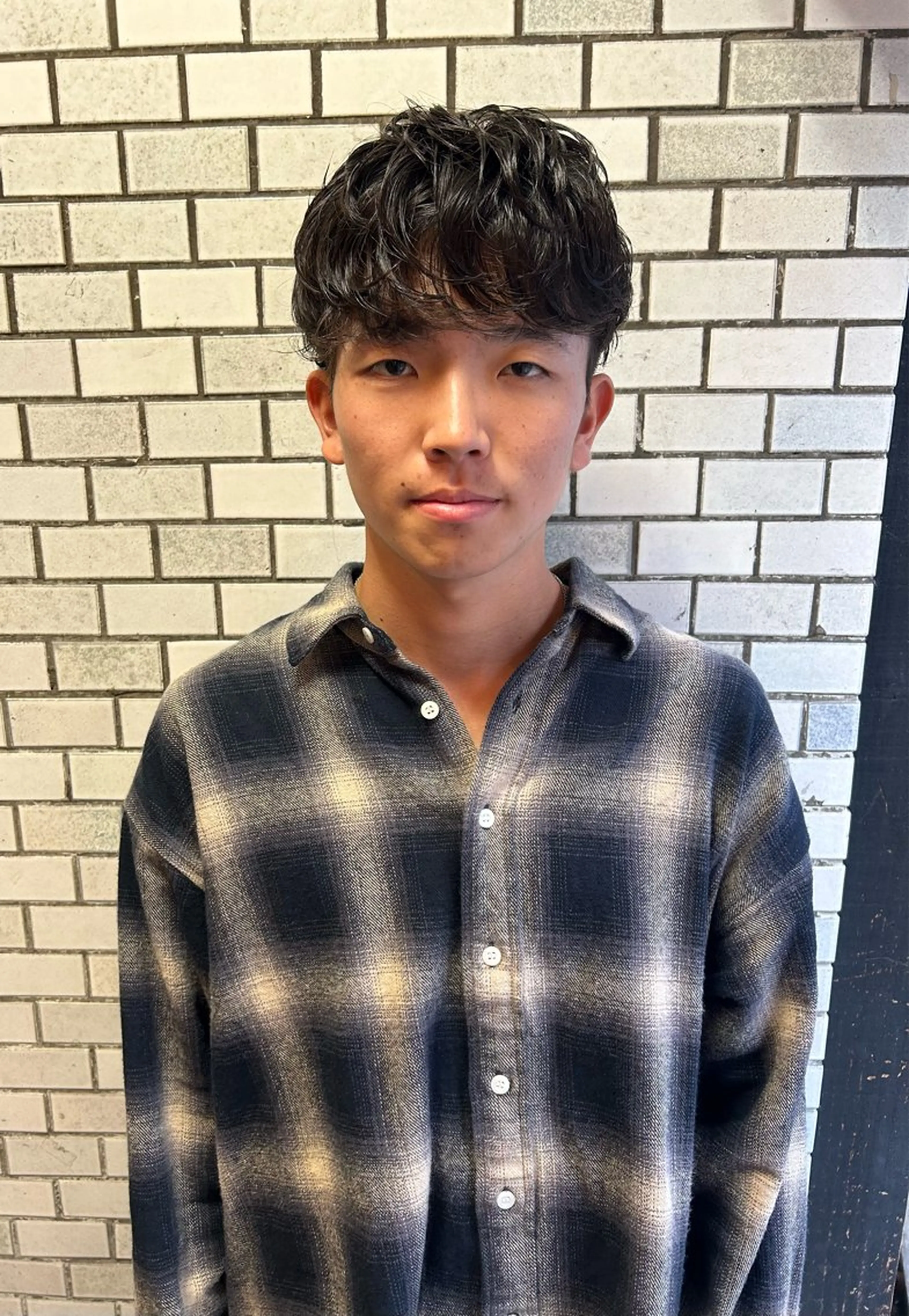 ショート メンズ メンズブリーチ メンズハイライト メンズインナーカラー メンズパーマ プードルパーマ カット charme所属・💈メンズ短髪特化 ✂︎伊藤大輝💈のヘアスタイル