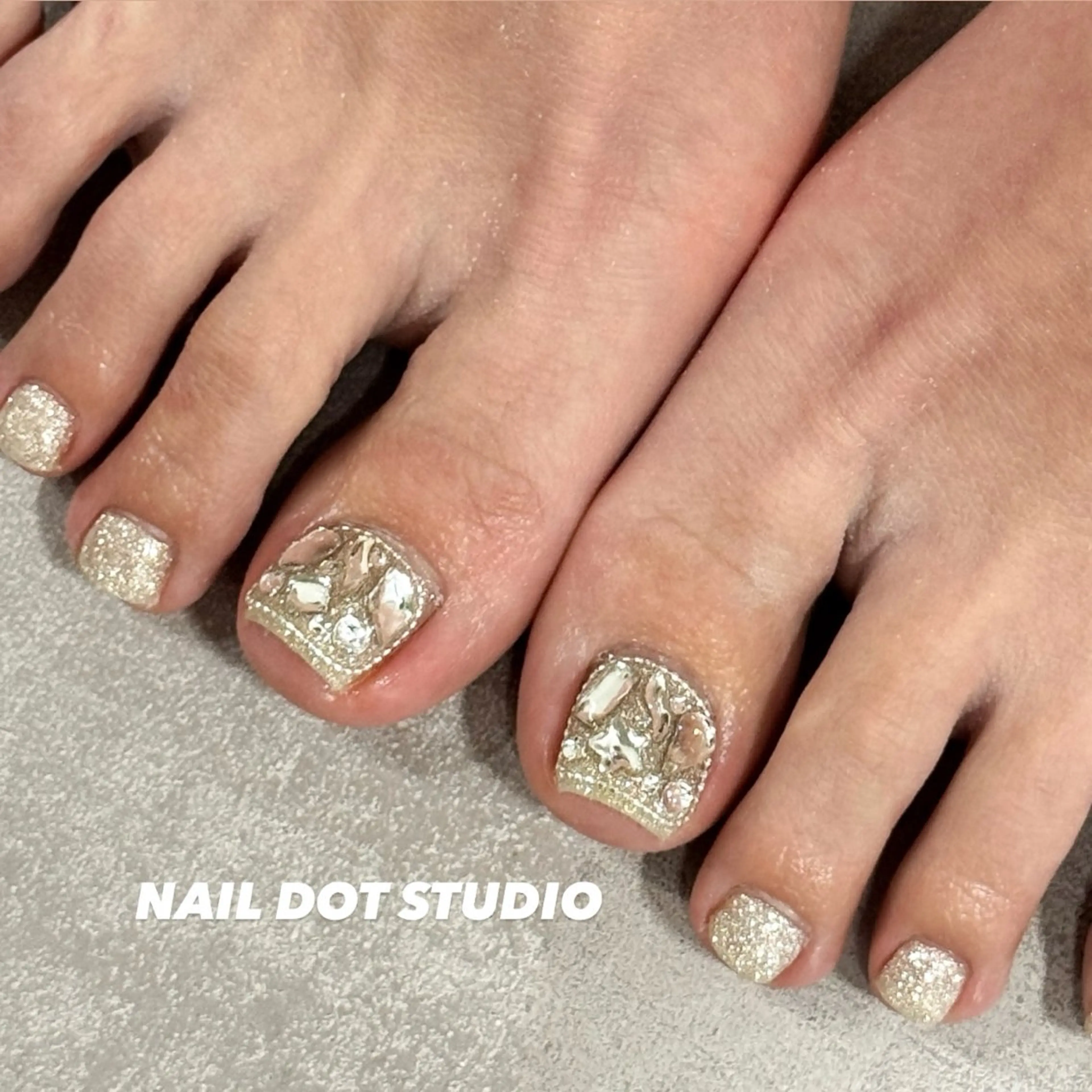 ネイル NAIL DOT STUDIO堺筋本町のネイルデザイン