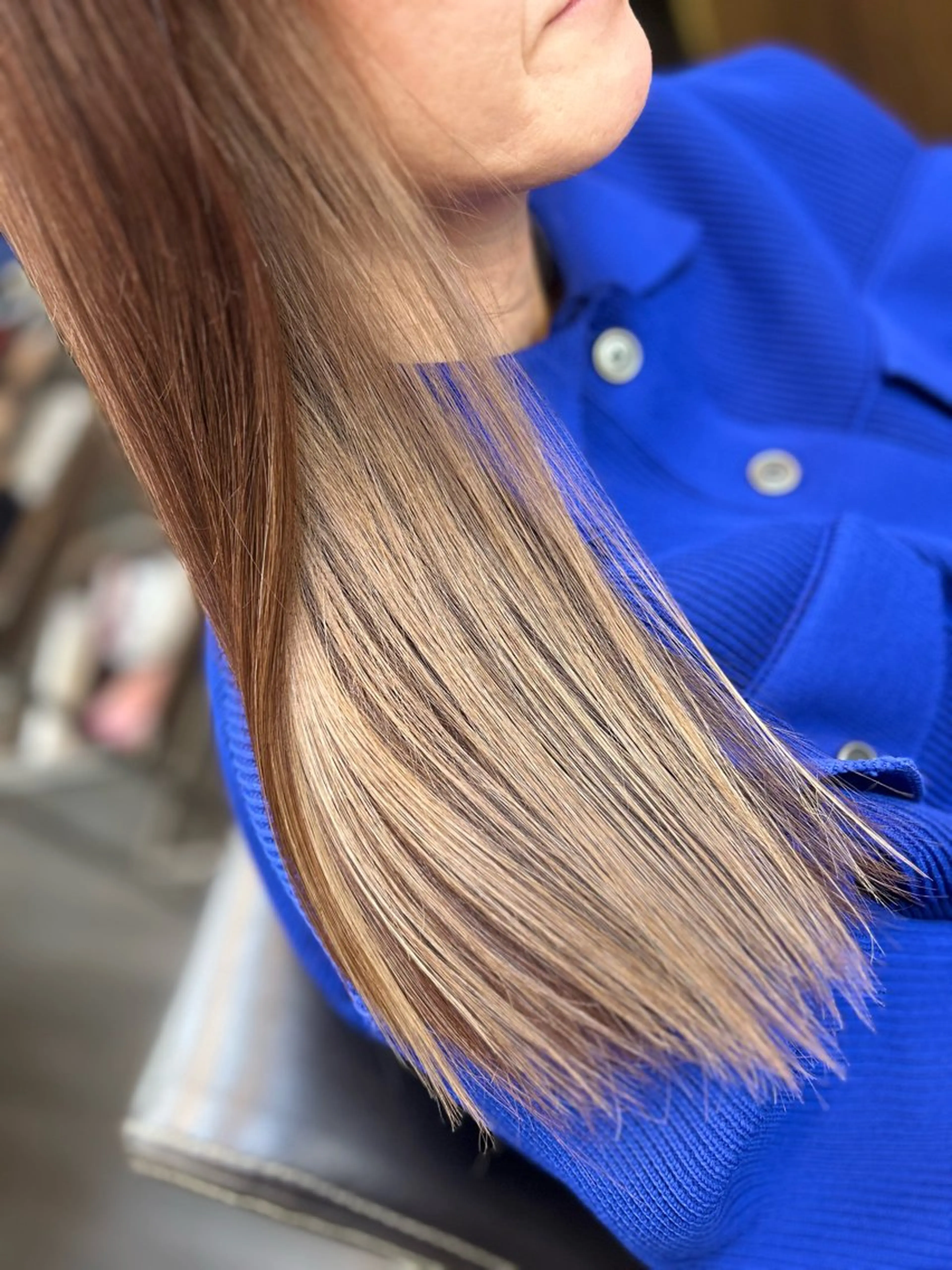 セミロング ヘアカラー 成安 雪菜のヘアスタイル