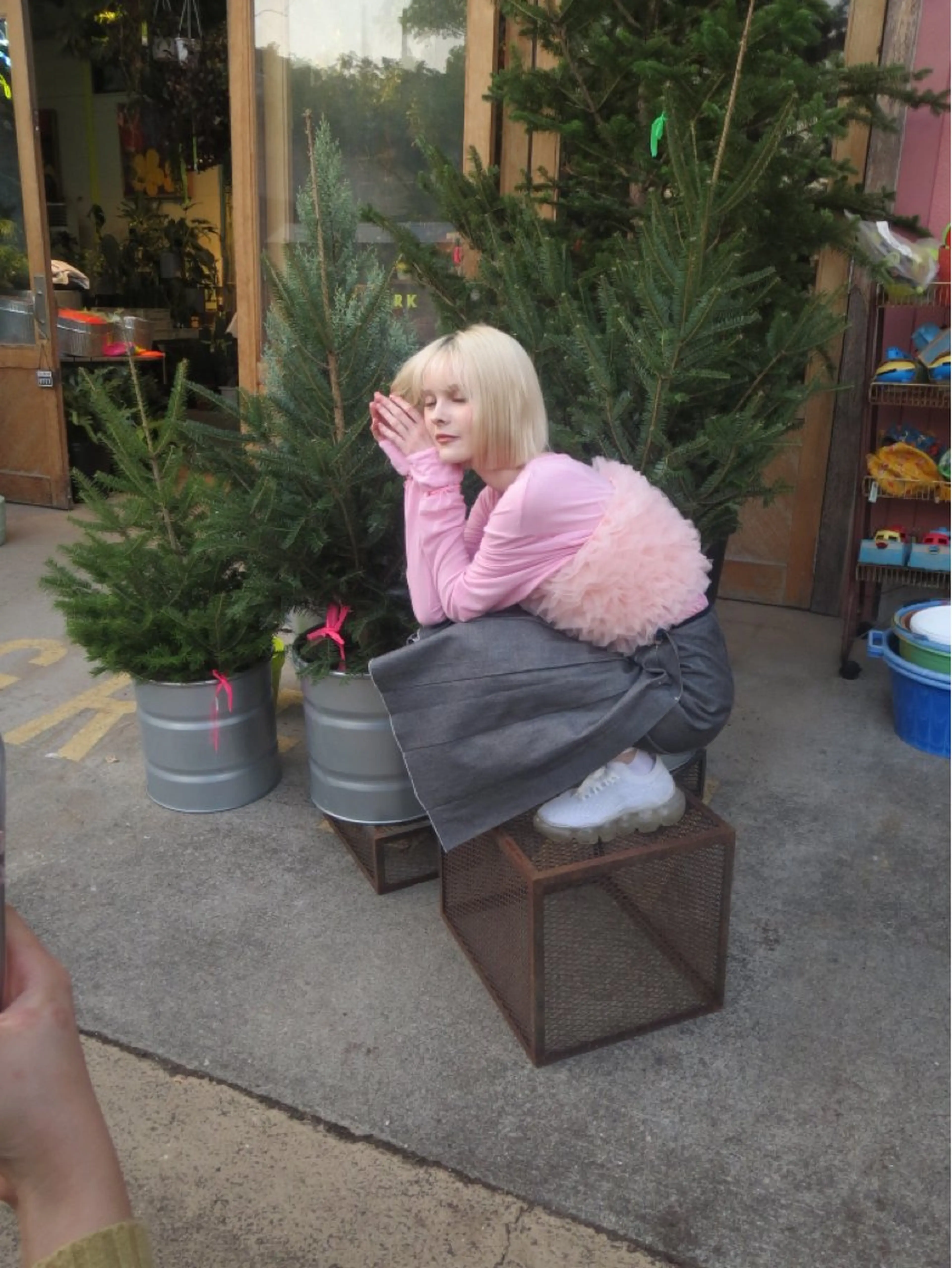 VISION   aoyama所属・かがやしづ ⭐️ハイトーンのヘアスタイル