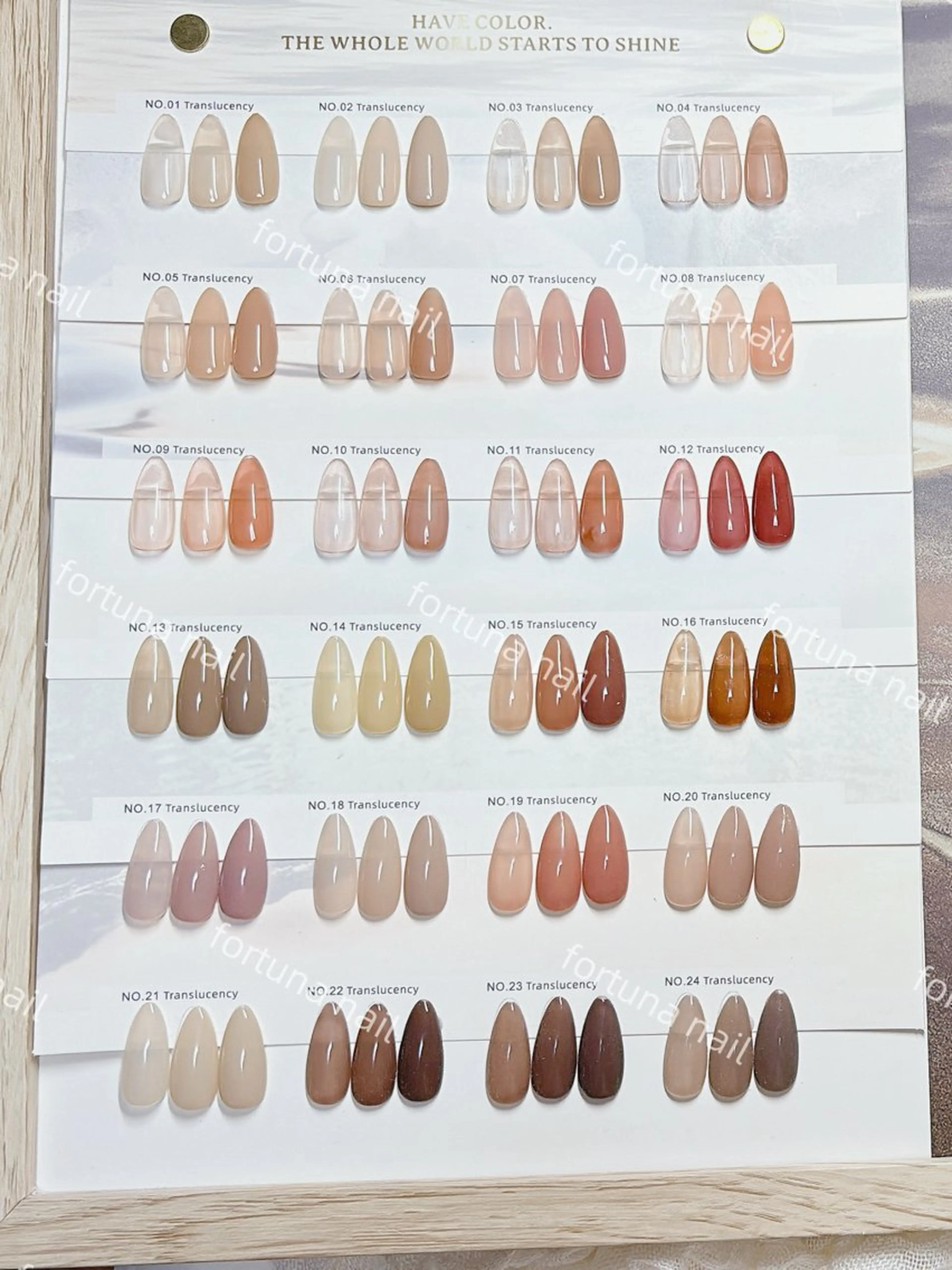 ネイル ハンドネイル Nail •Head スパFortunaのネイルデザイン