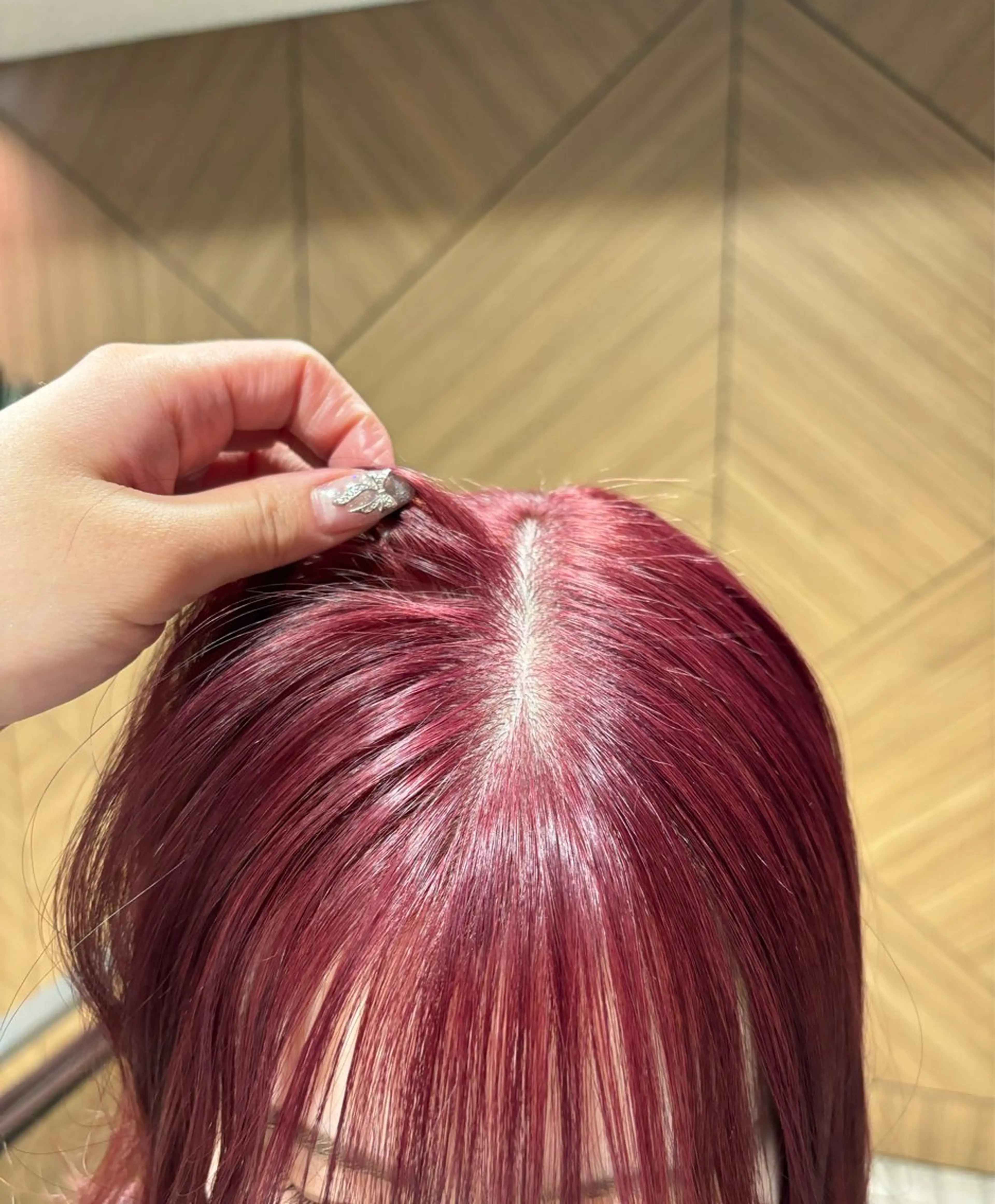 ロング カラー ヘアアレンジ ケアカラー ロング ヘアカラー 🩶学生指名No.1 レッド・ボルドー🩶のヘアスタイル