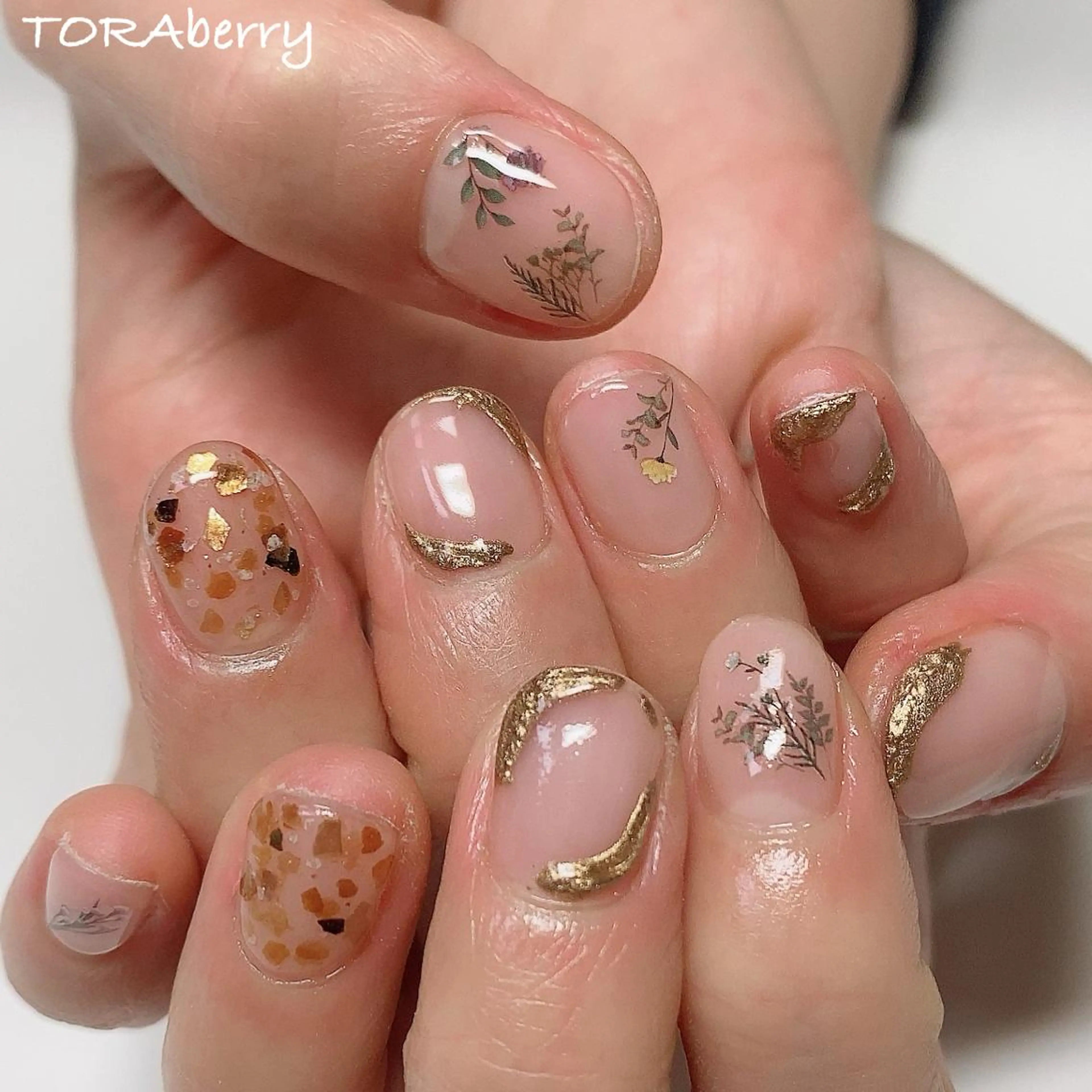 ネイル ハンドネイル ネイリスト なつみのネイルデザイン