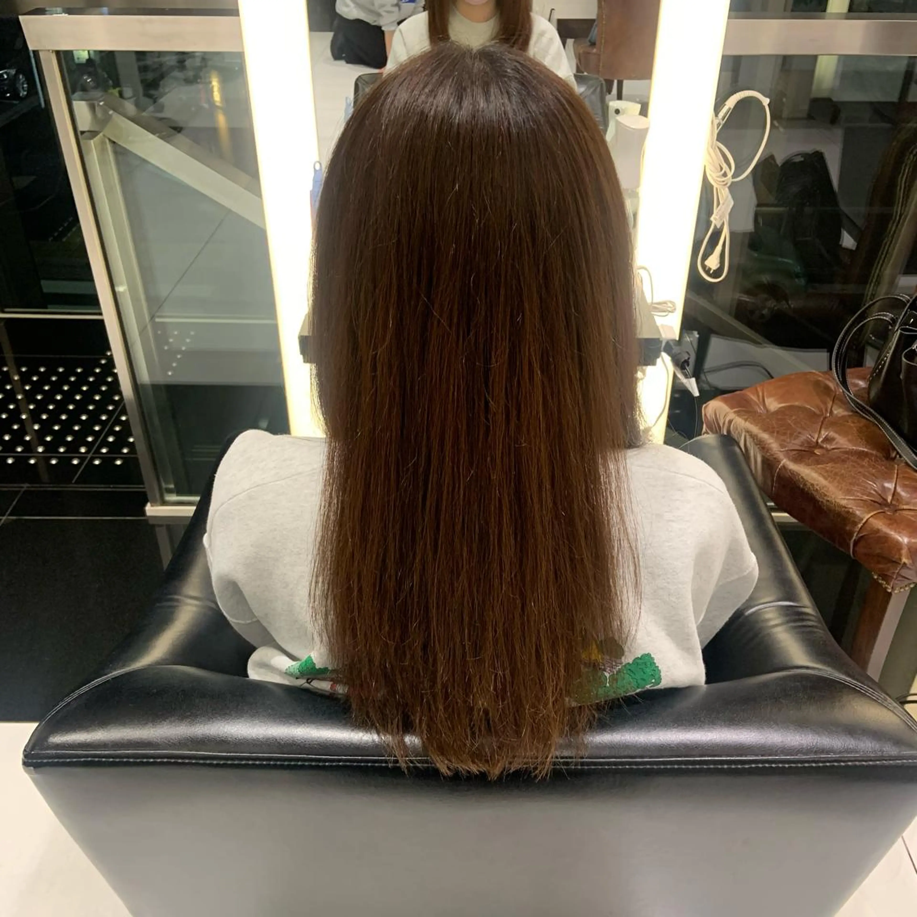 ロング レイヤーカット 小潟 千尋のヘアスタイル