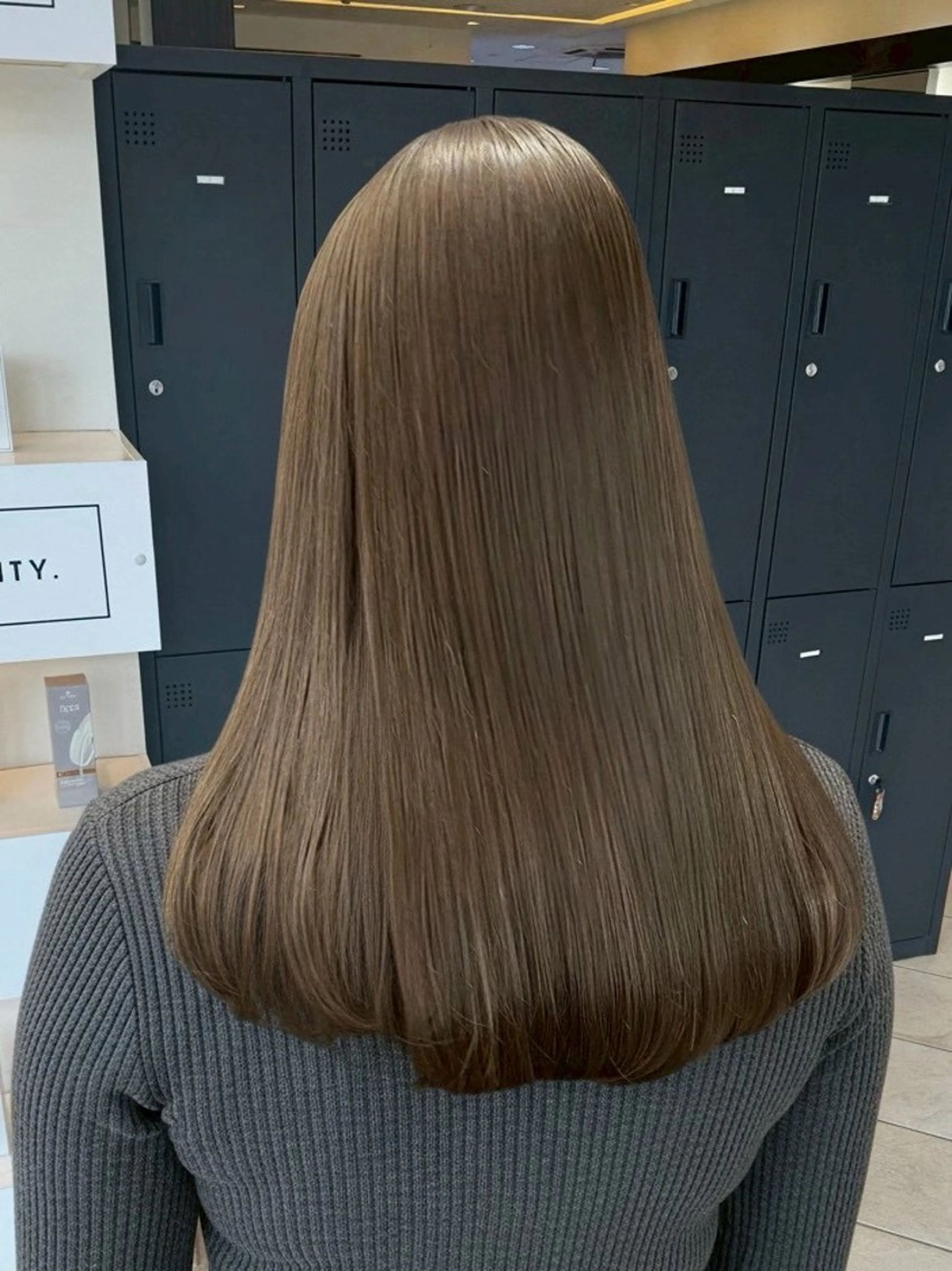 ロング 𝗠𝗜𝗞𝗨︎ ︎✦︎.ワンカラーのヘアスタイル