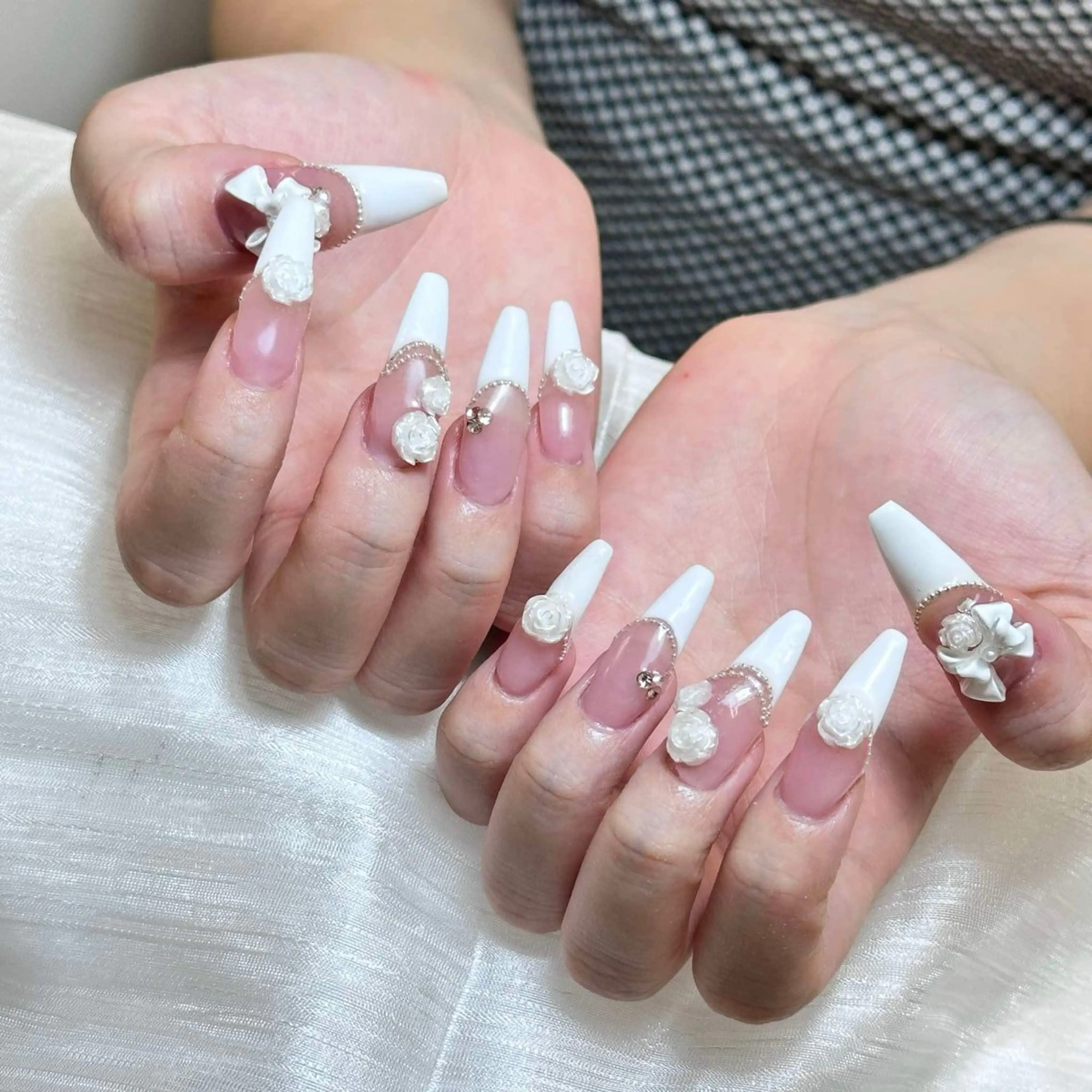 メンズ ネイル メンズ韓国風 アートネイル オーロラネイル チークネイル 長さ出し ハンドネイル Anh 高田馬場のネイルデザイン