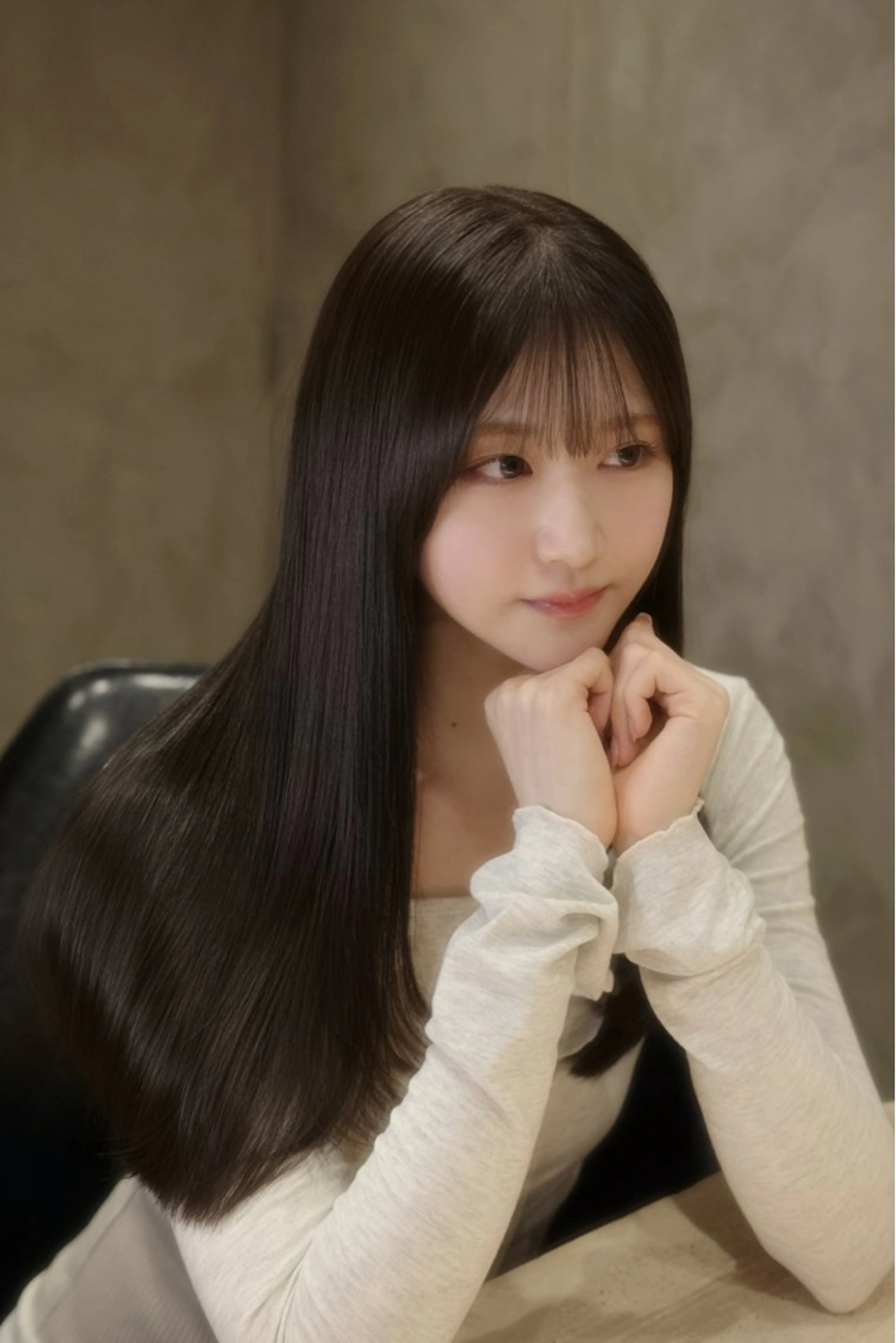 ロング 髪質改善 レイヤーカット 似合わせカット 美顔形成｜レイヤー ｜青山のヘアスタイル