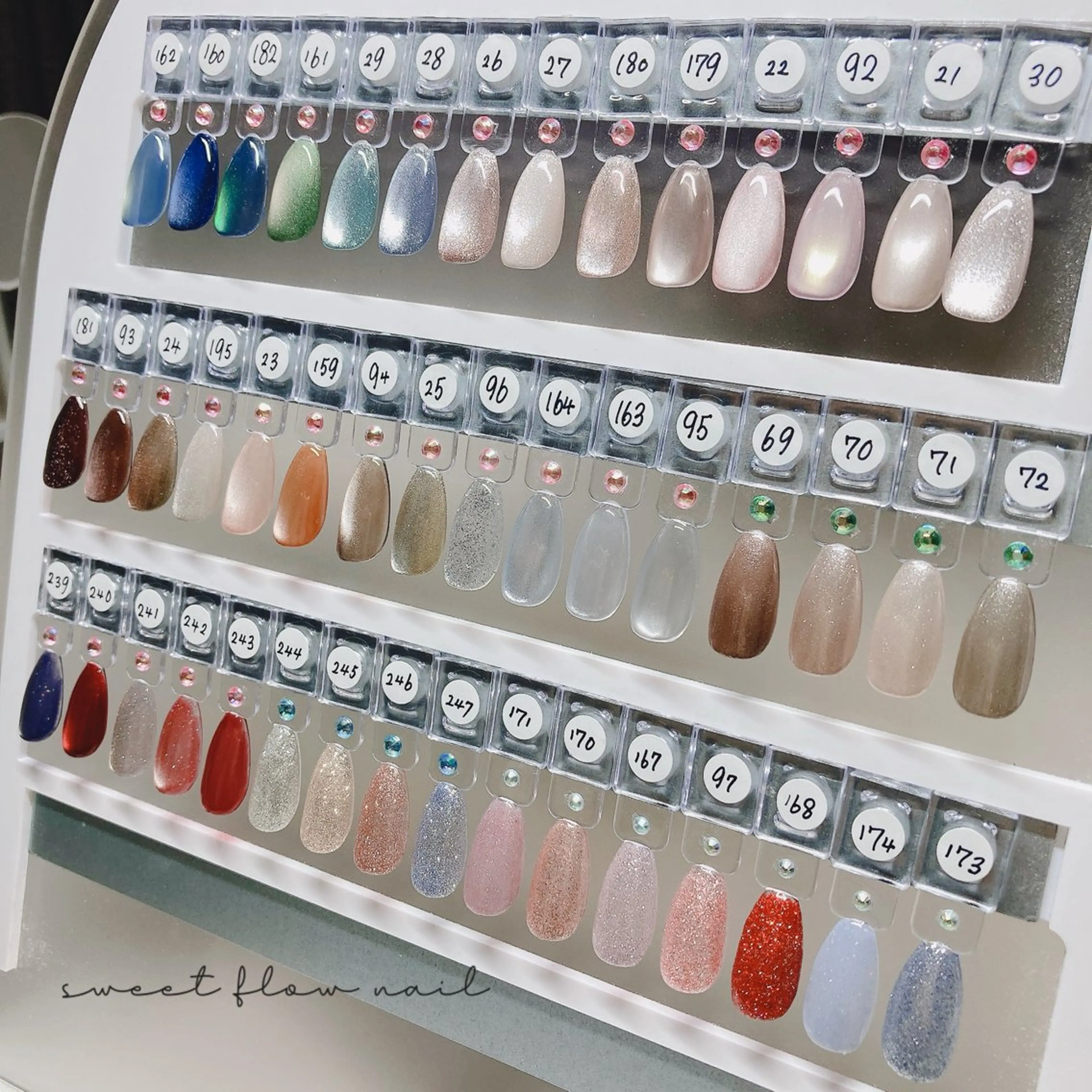 ネイル フットネイル sweet flow nailのネイルデザイン