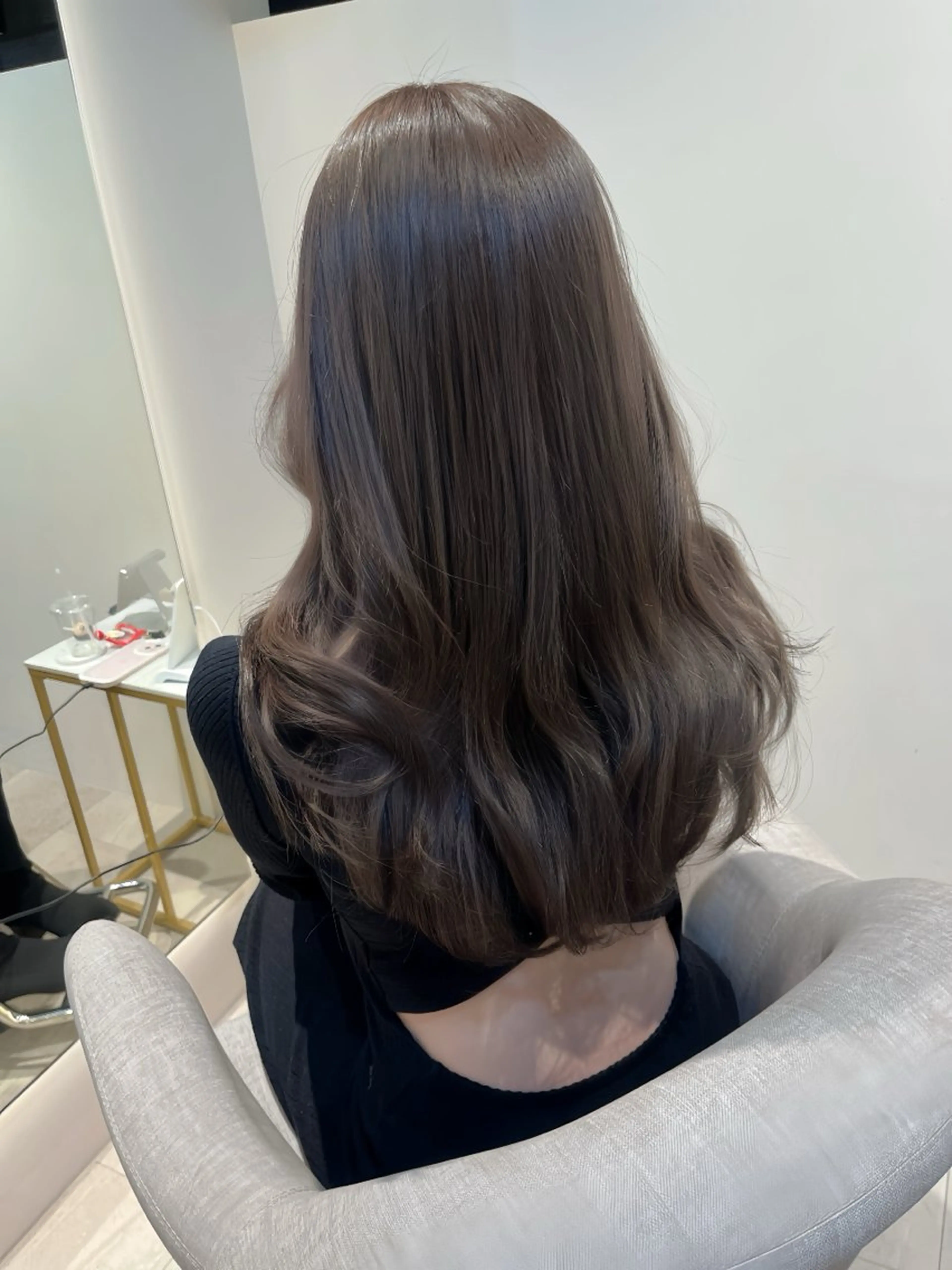 ロング カラー パーマ ヘアアレンジ 透明感カラー グレージュ くびれヘア 韓国風ヘア 似合わせカット カット ヘアカラー トリートメント レイヤーカット ✨️進藤ひかりのヘアスタイル