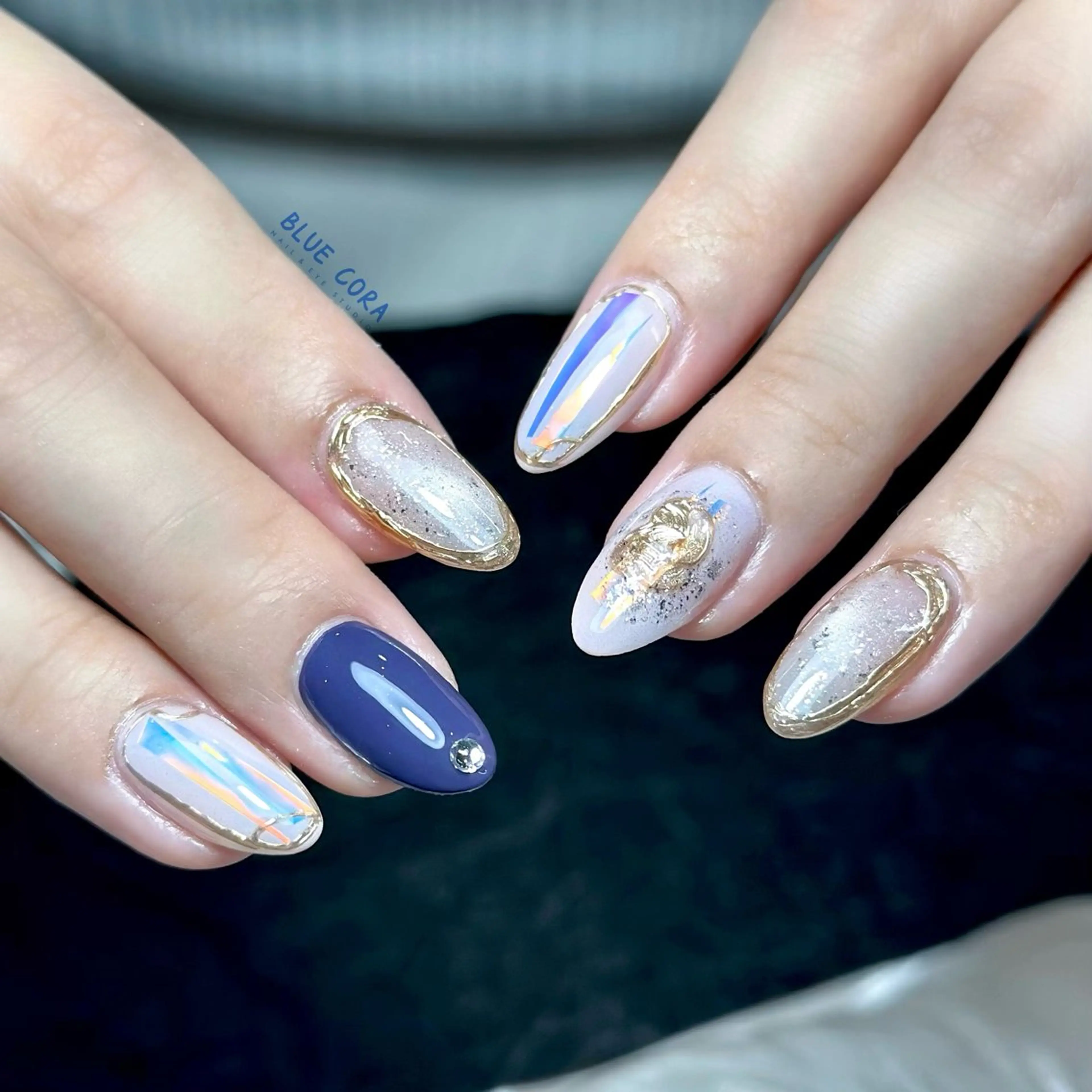 ネイル ハンドネイル ハンドケア BLUE CORAのネイルデザイン