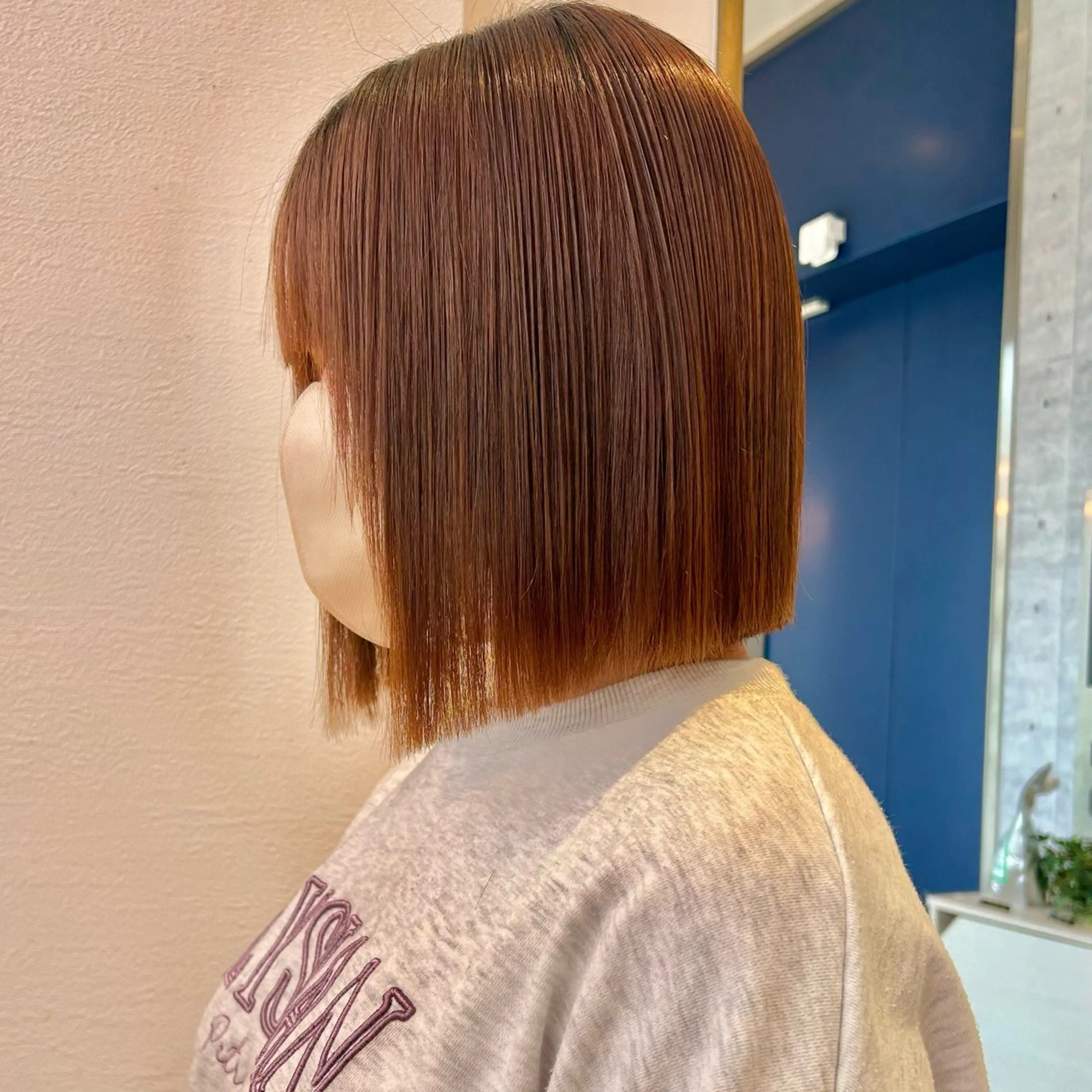 ミディアム カラー 切りっぱなしボブ ボブ カット ヘアカラー 縮毛矯正 髪質改善【縮毛矯正】 北千住 田邉 澪のヘアスタイル