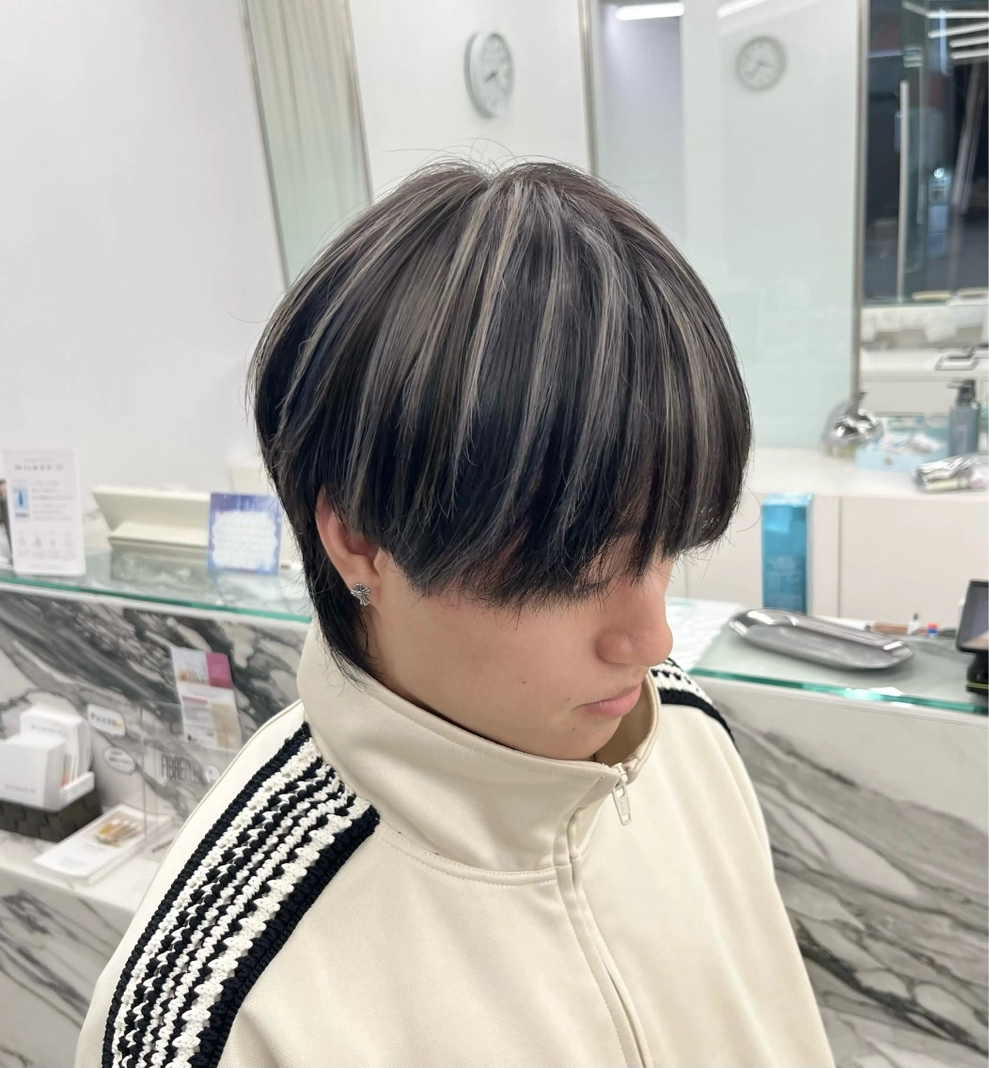 【メンズ必見！１日2名様限定】コントラストハイライト➕メンズカット 【¥16,500 → ¥8,800】の写真