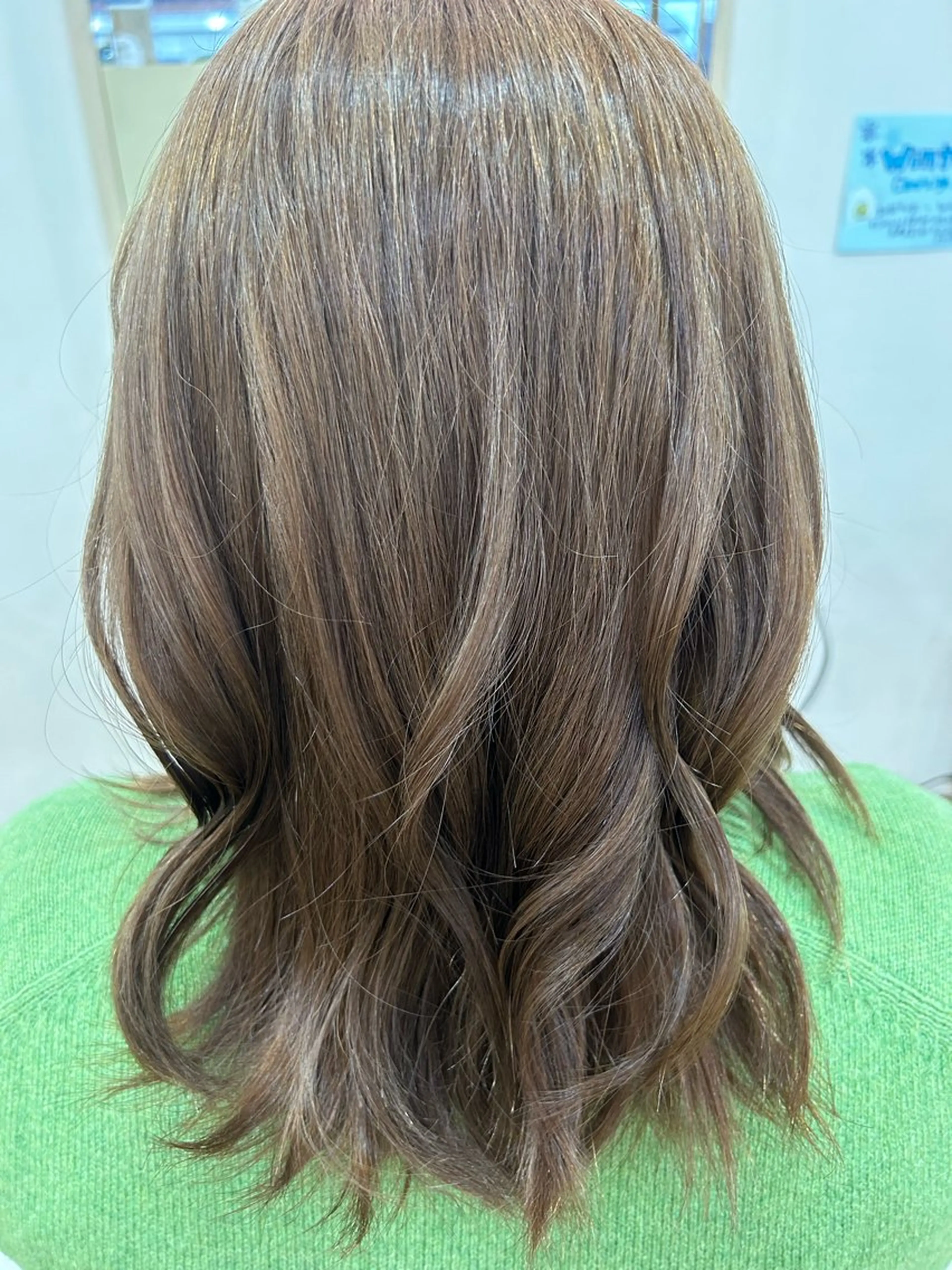 ミディアム カラー アッシュ ベージュカラー OTOMOLaughy所属・田村 美沙子のヘアスタイル