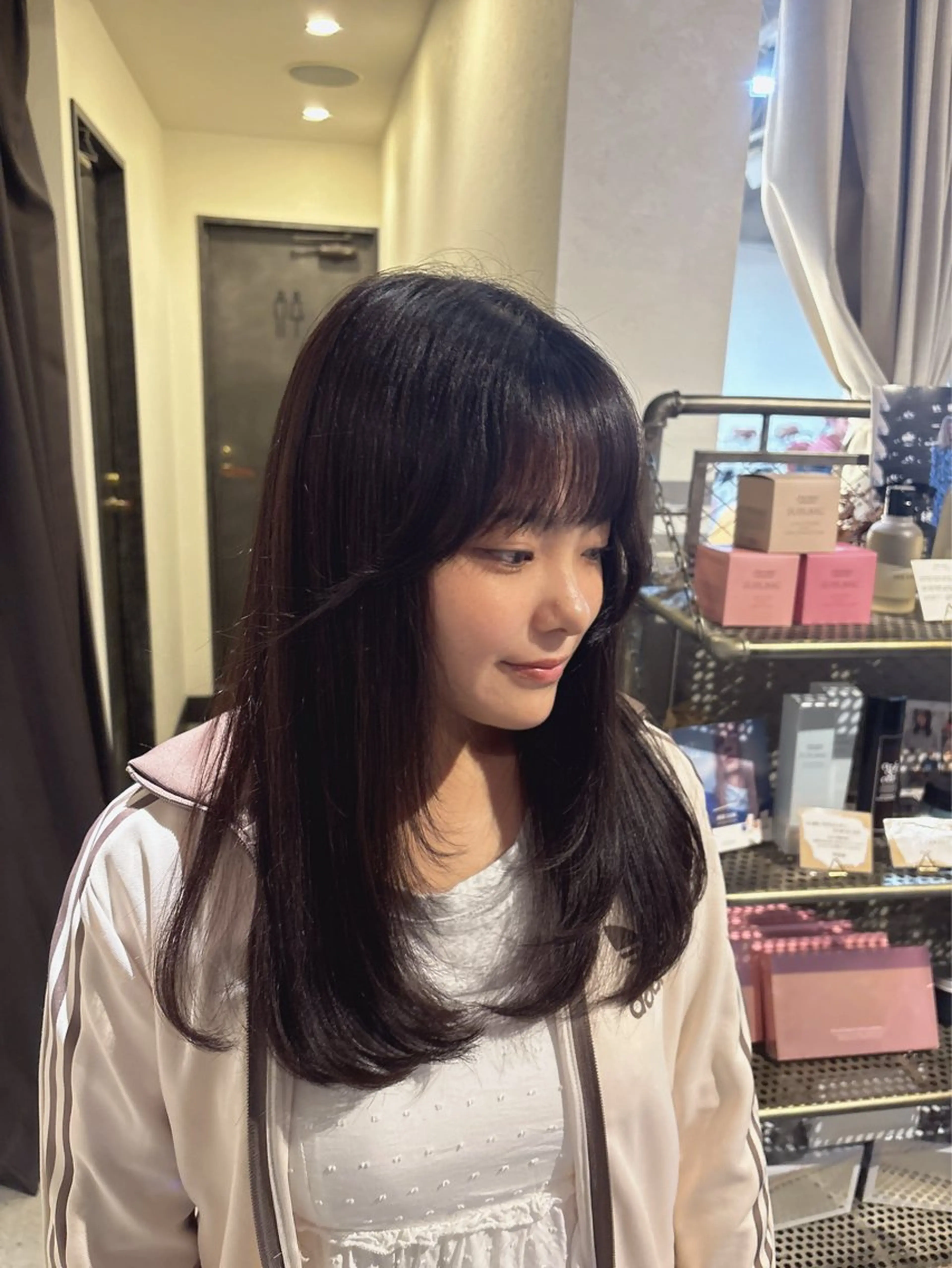 ロング 顔まわりレイヤー レイヤーカット カット ヘアカラー 🎀韓国レイヤー/透 明感カラー/airiのヘアスタイル